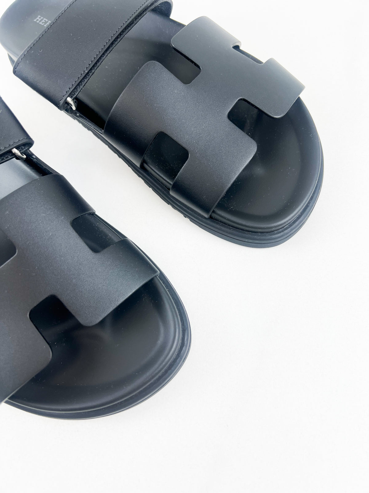 Hermes Chypre Sandals Noir Size 39