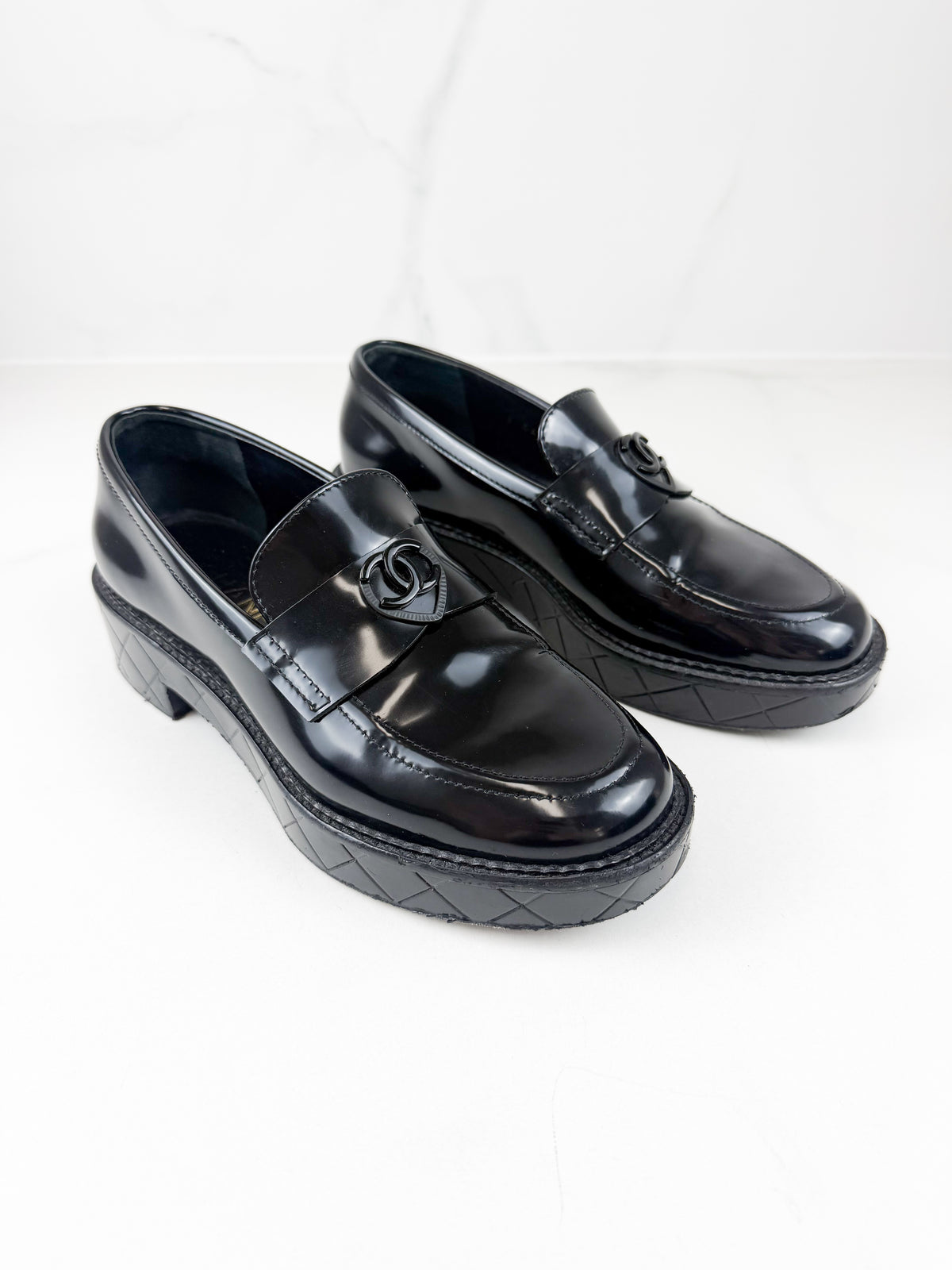Chanel Heart Loafers Shiny Calfskin Black Size 37C