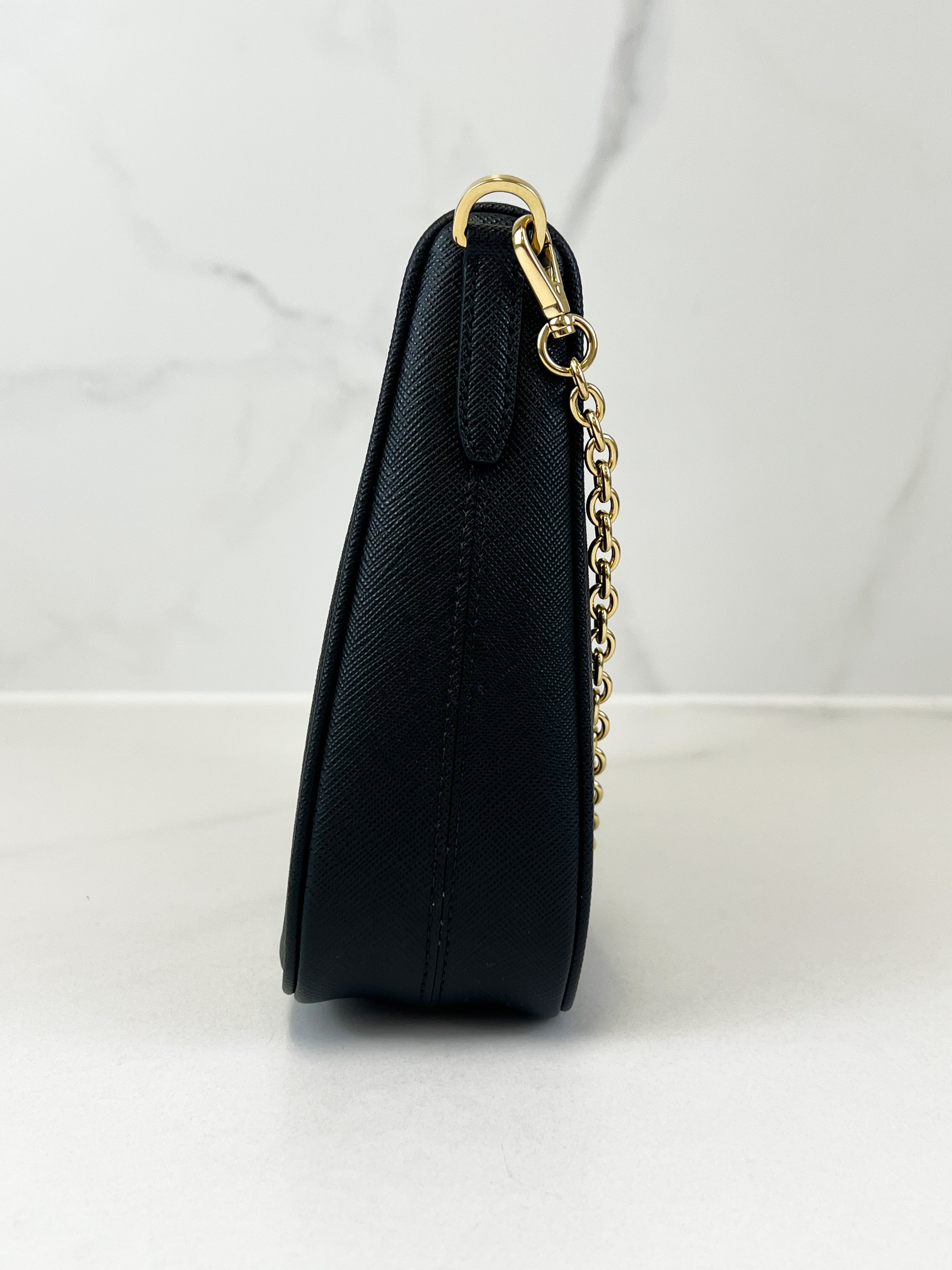 Prada Re-Edition 2005 Saffiano Leather Bag