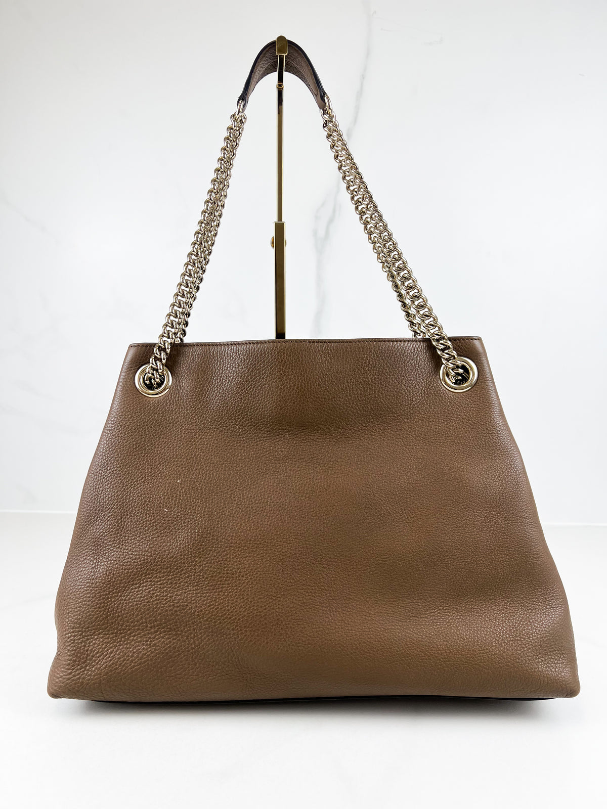 Gucci Medium Soho Grained Leather Bag in Brown