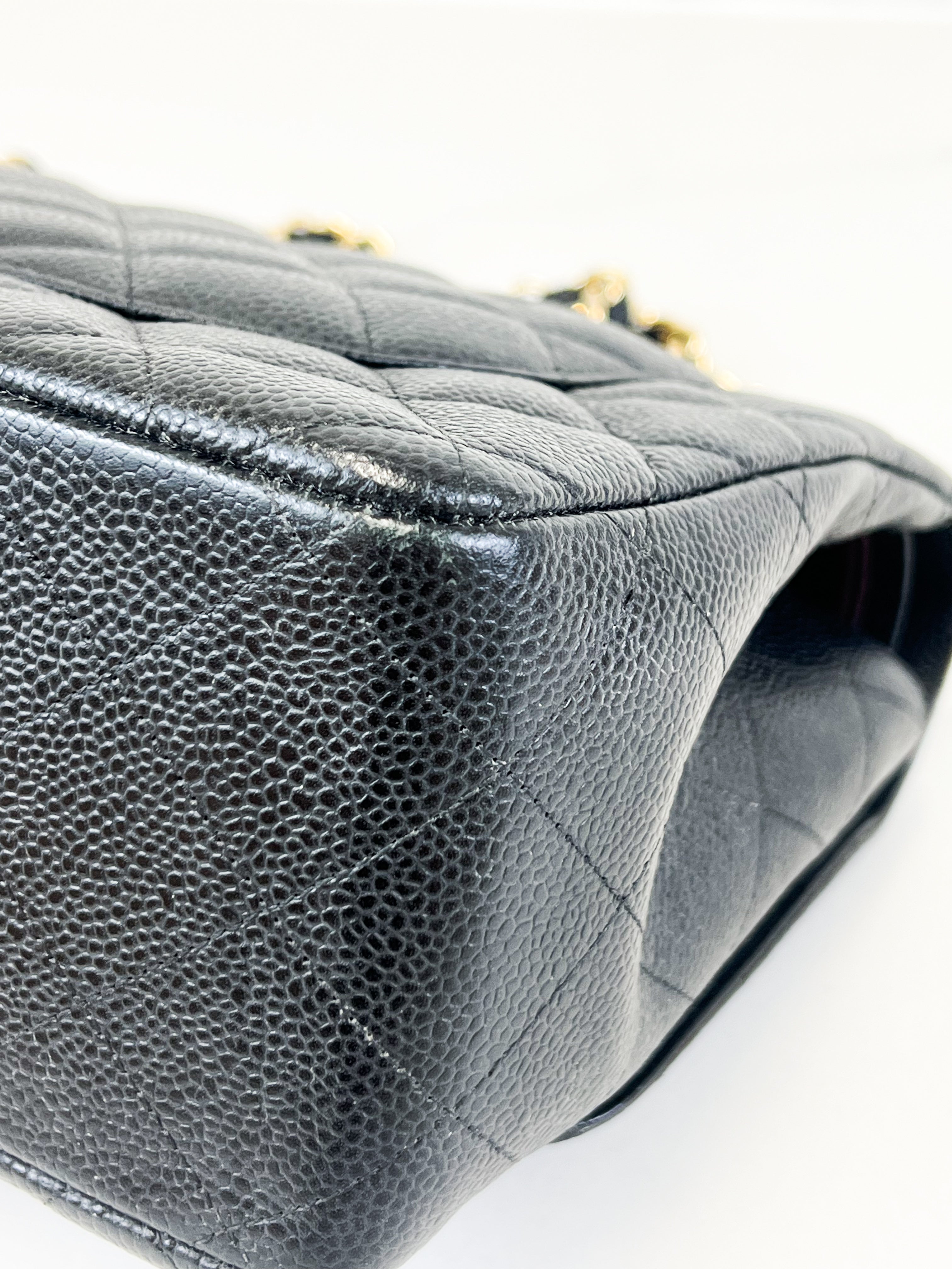 Chanel Classic Jumbo Double Flap Caviar Shoulder Bag GHW