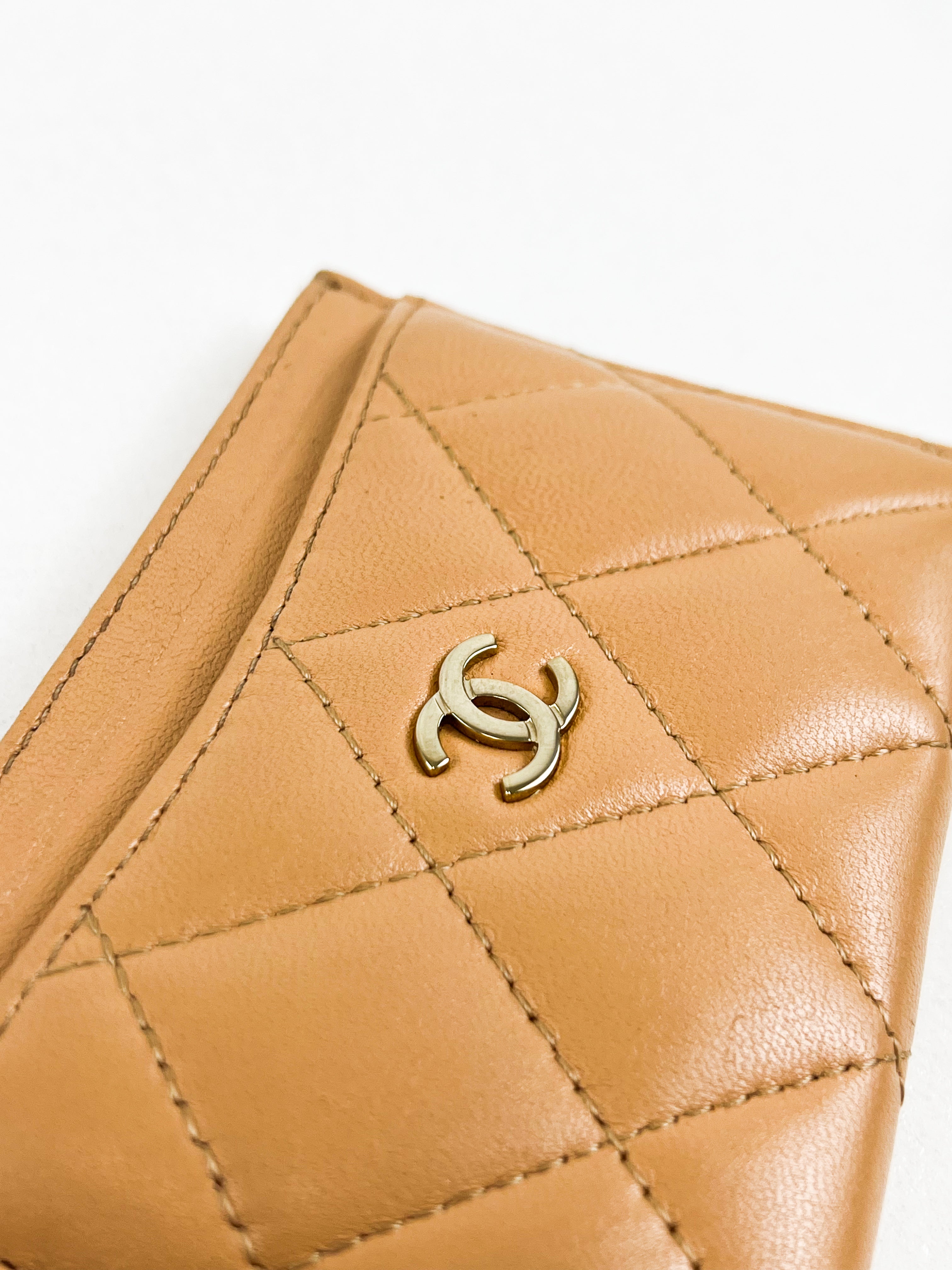 Chanel Lambskin Quilted Card Holder in Beige