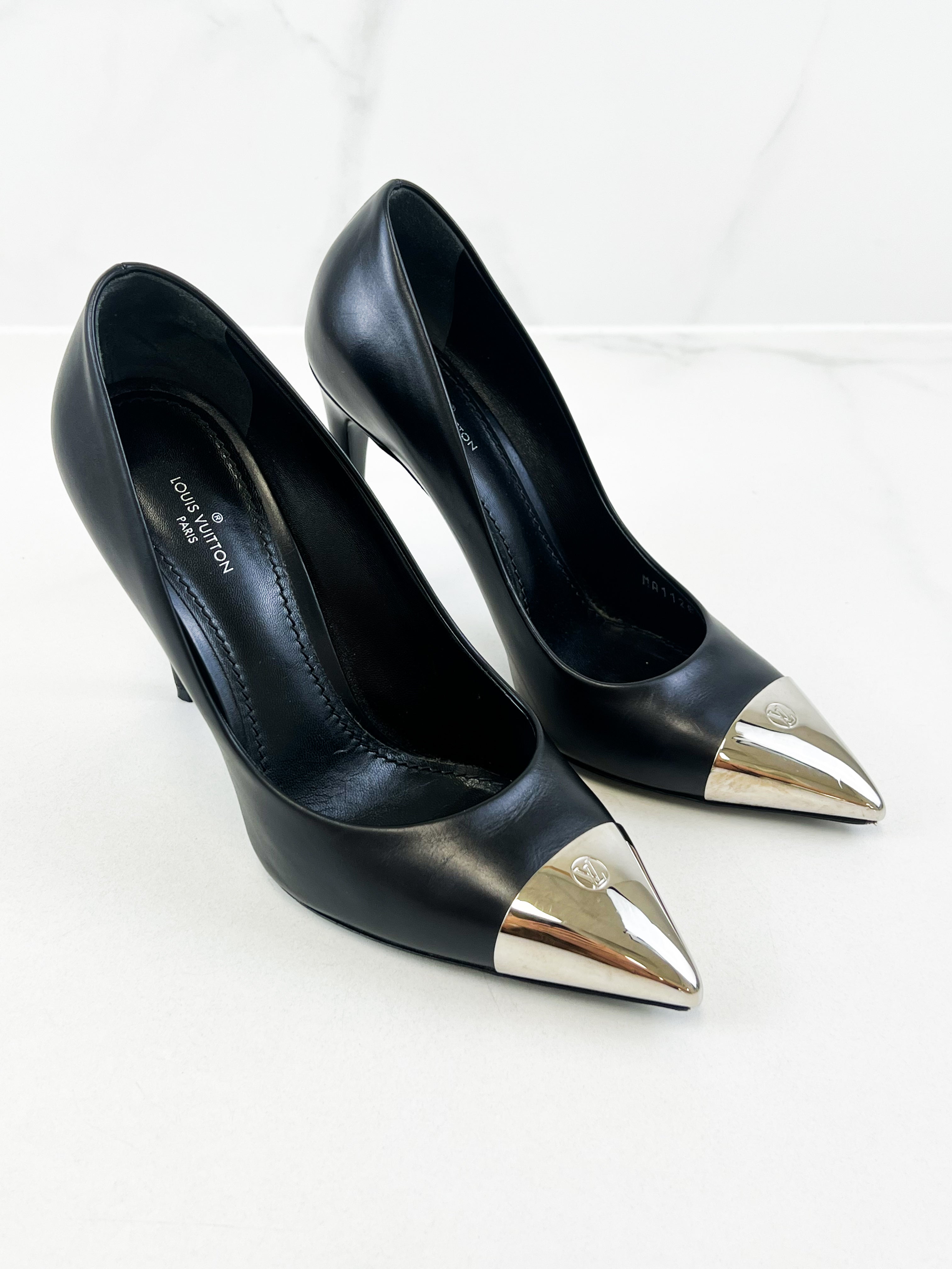 Louis Vuitton Black Leather Pump with Logo Metal Cap Toe Size 37.5