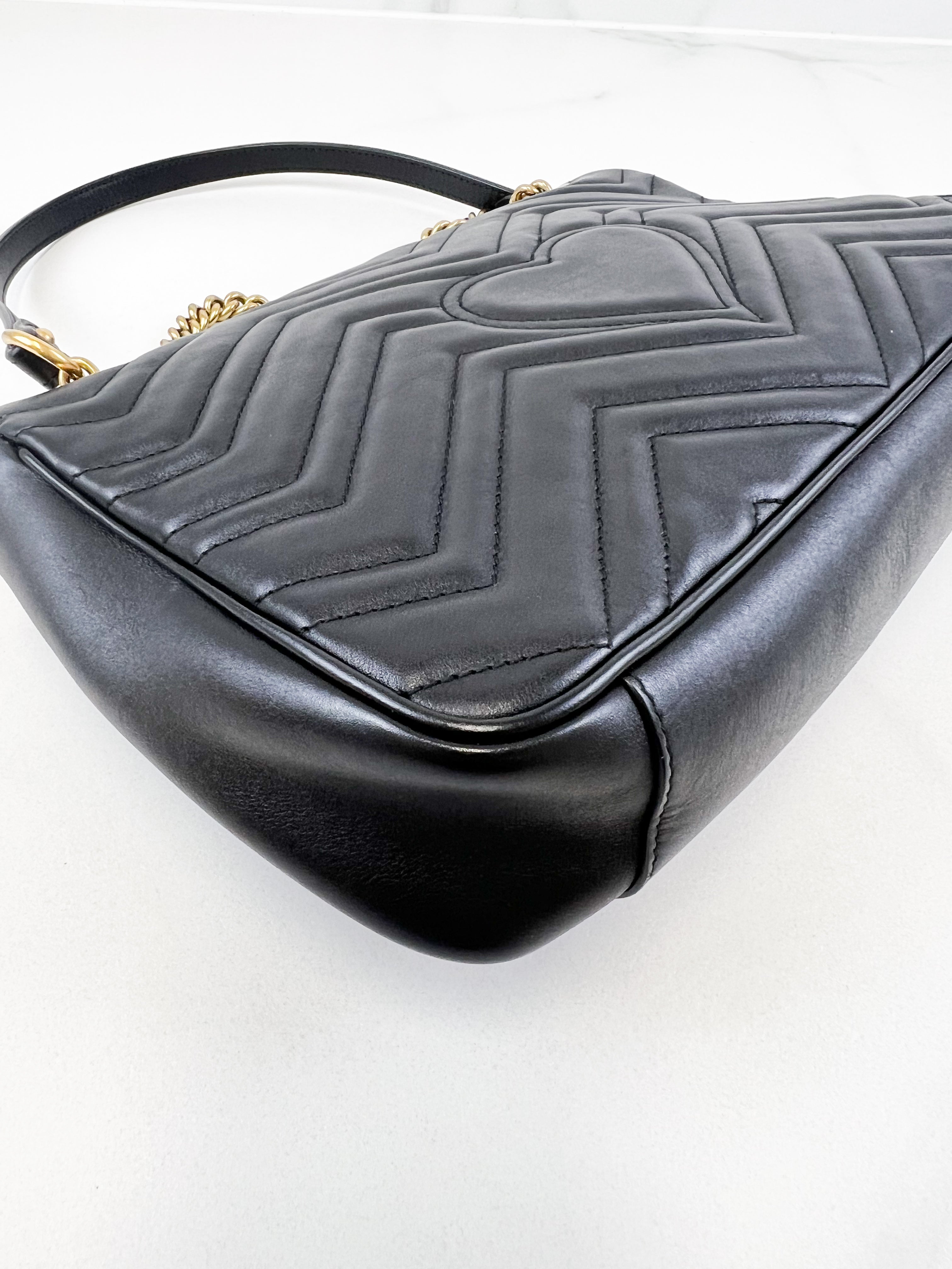 Gucci GG Marmont Matelasse Medium Black Flap Shoulder Bag