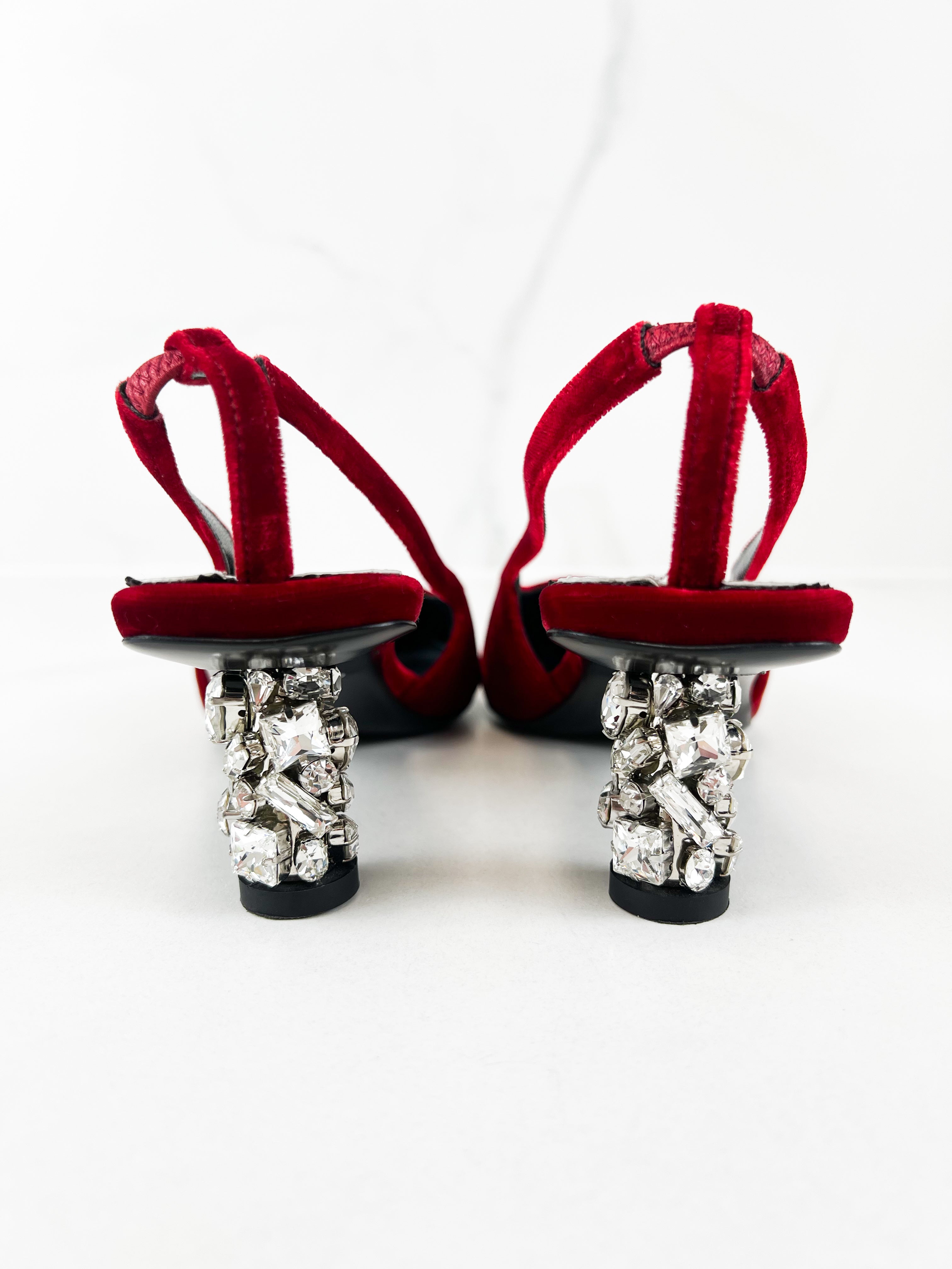 Tom Ford Velvet Crystal Pump Size 35