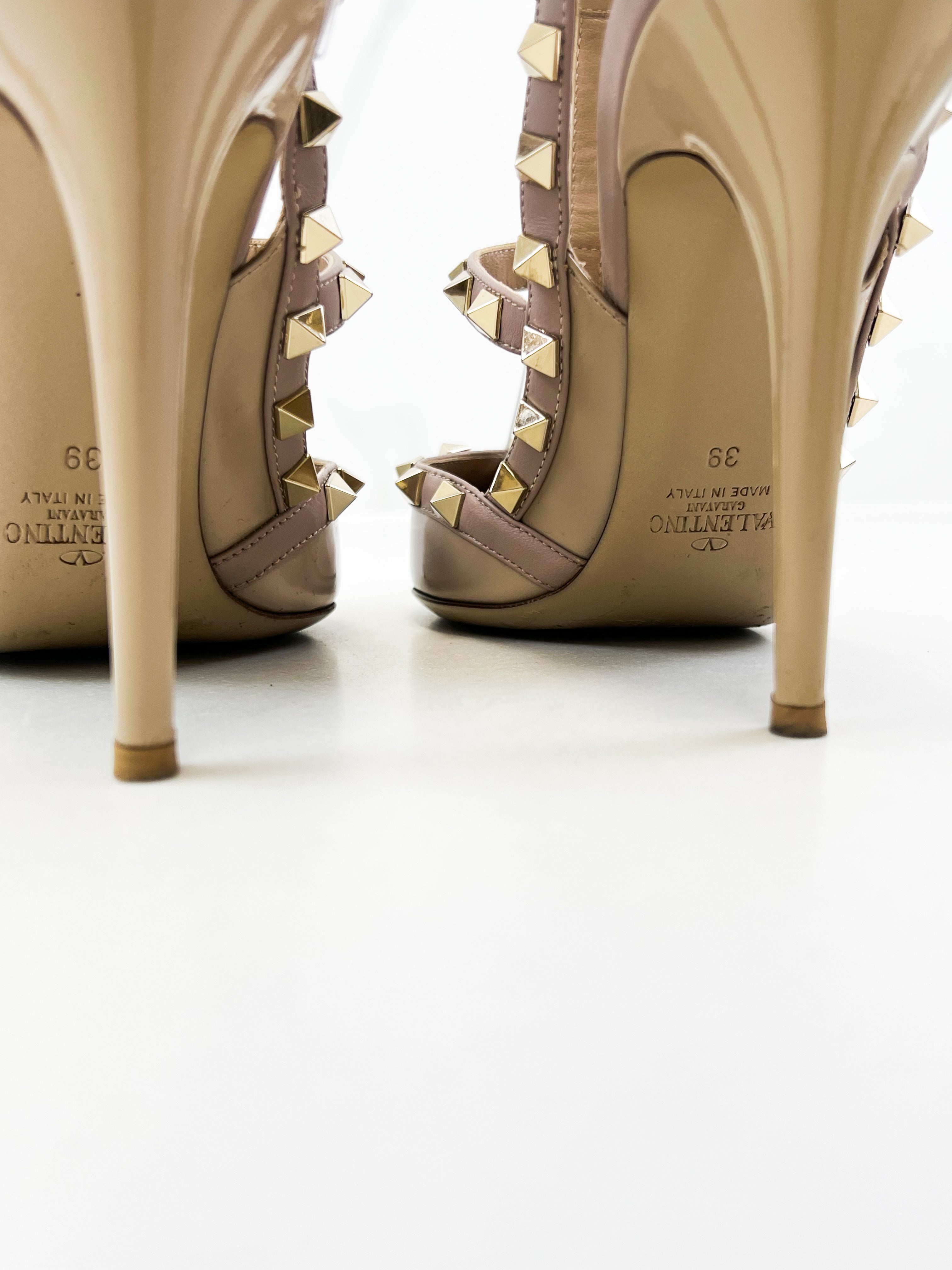 Valentino Caged Rockstud Pumps Size 39