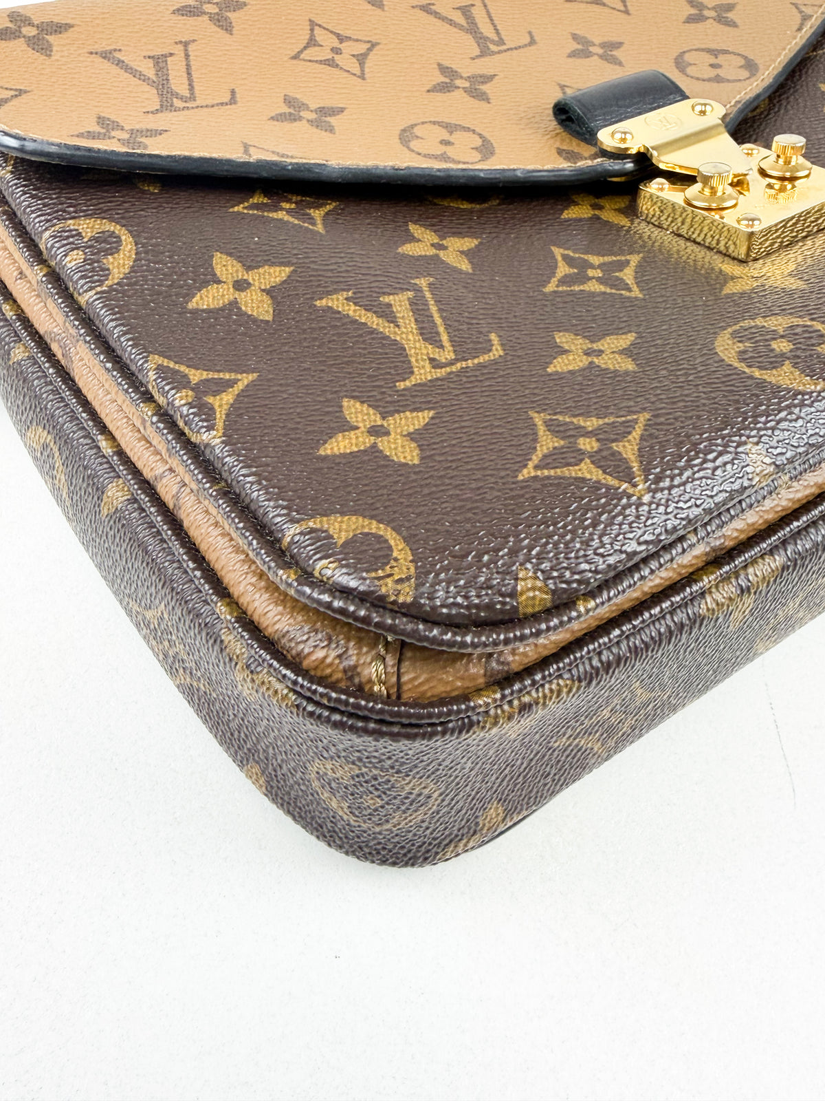 Louis Vuitton Monogram Reverse Pochette Metis