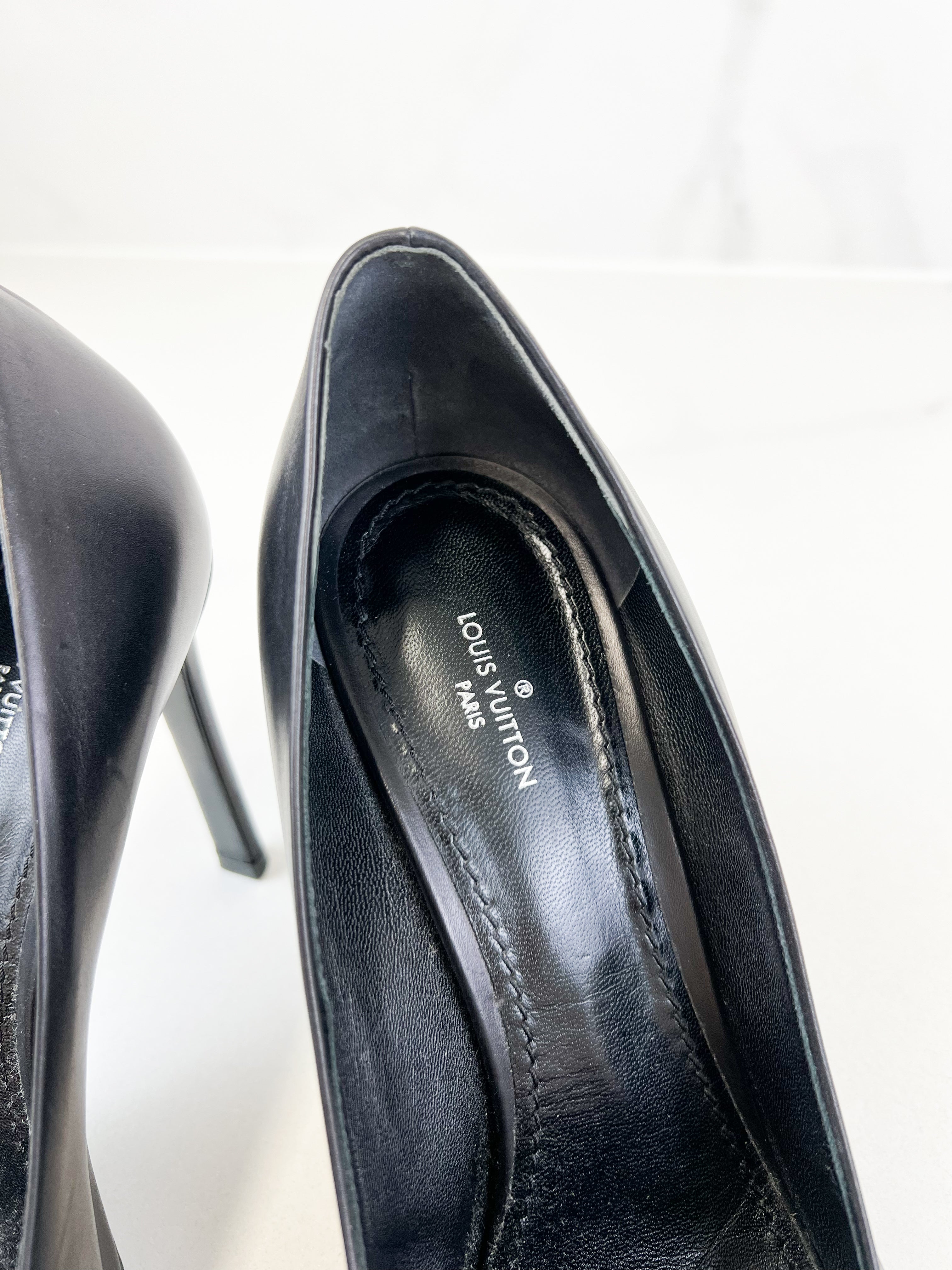 Louis Vuitton Monogram Chérie Pump Size 39