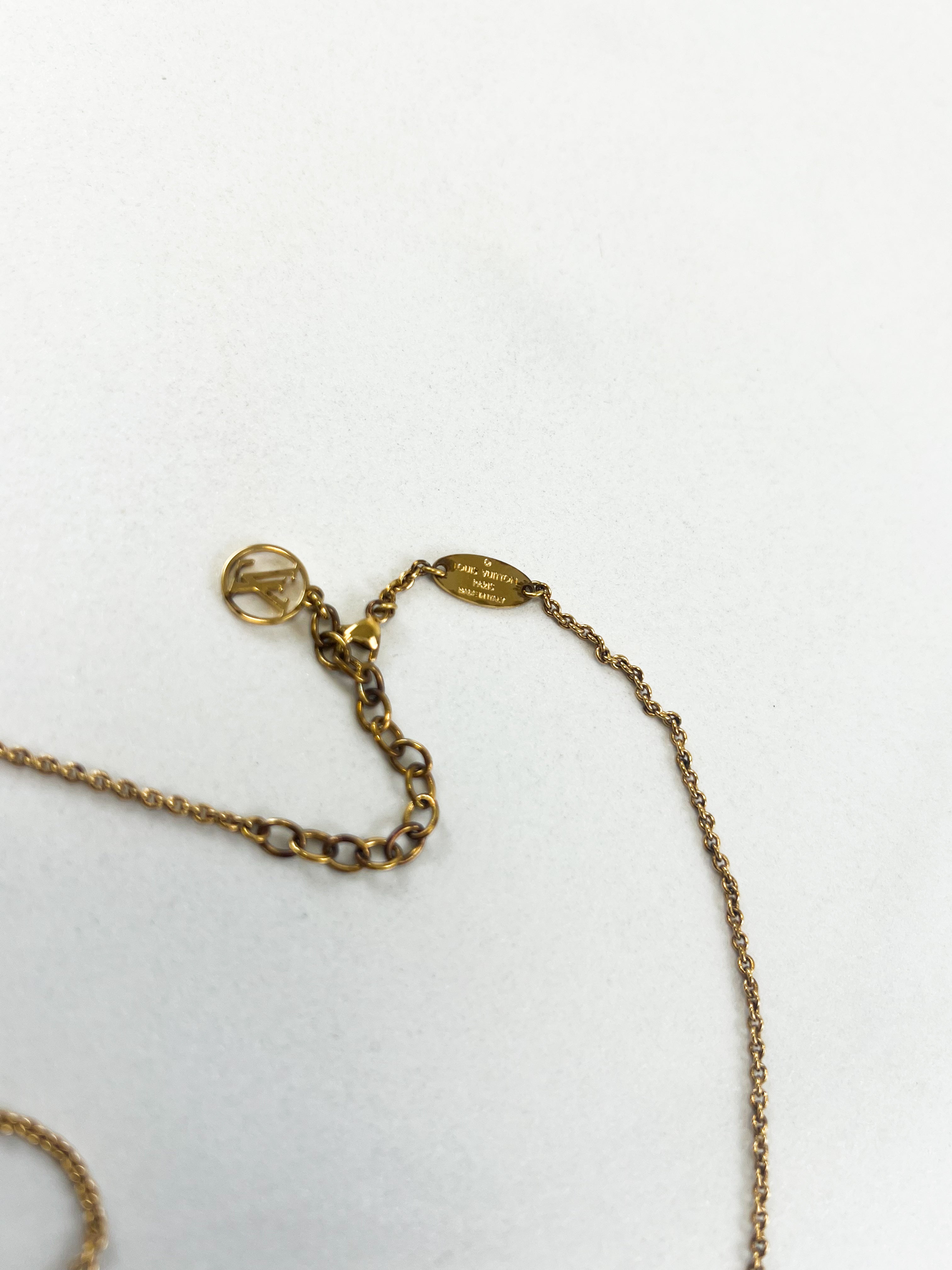 Louis Vuitton Essential V Necklace