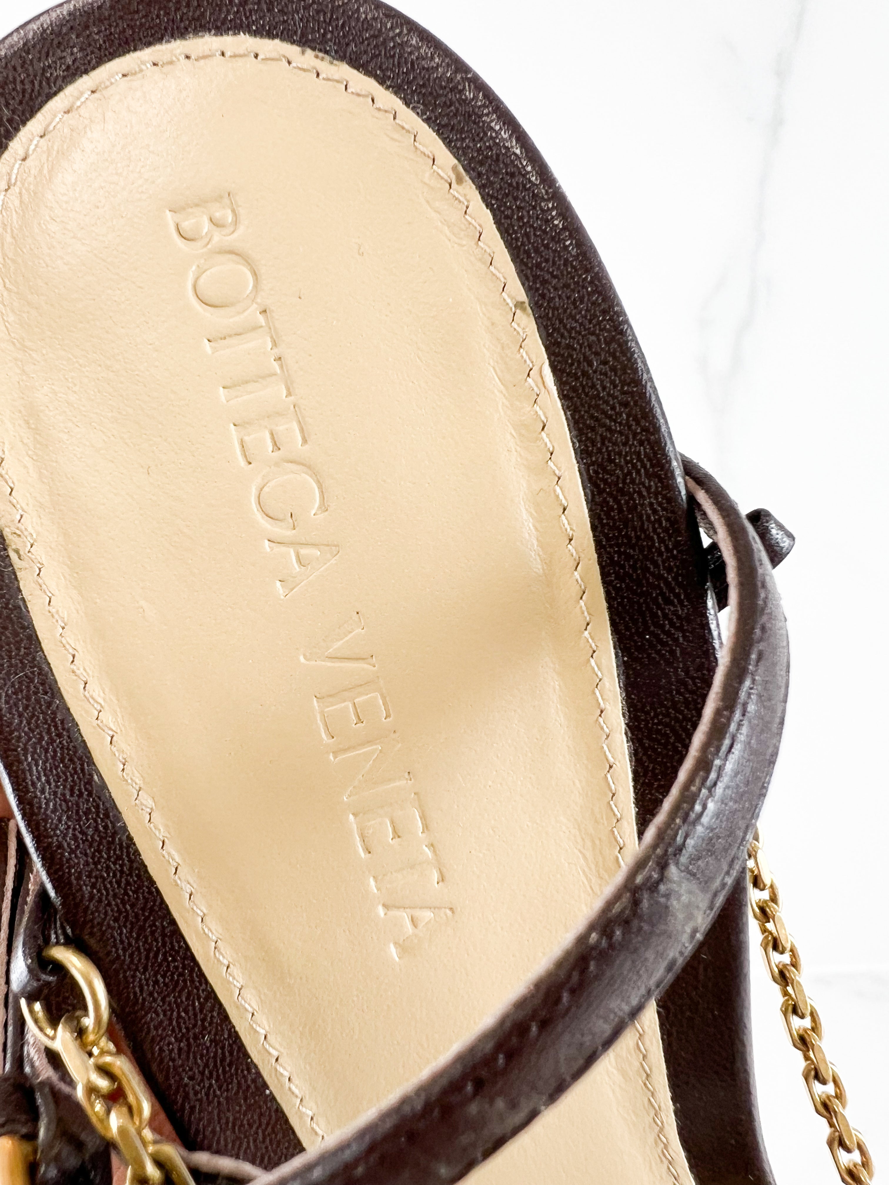 Bottega Veneta Stretch Pump 38