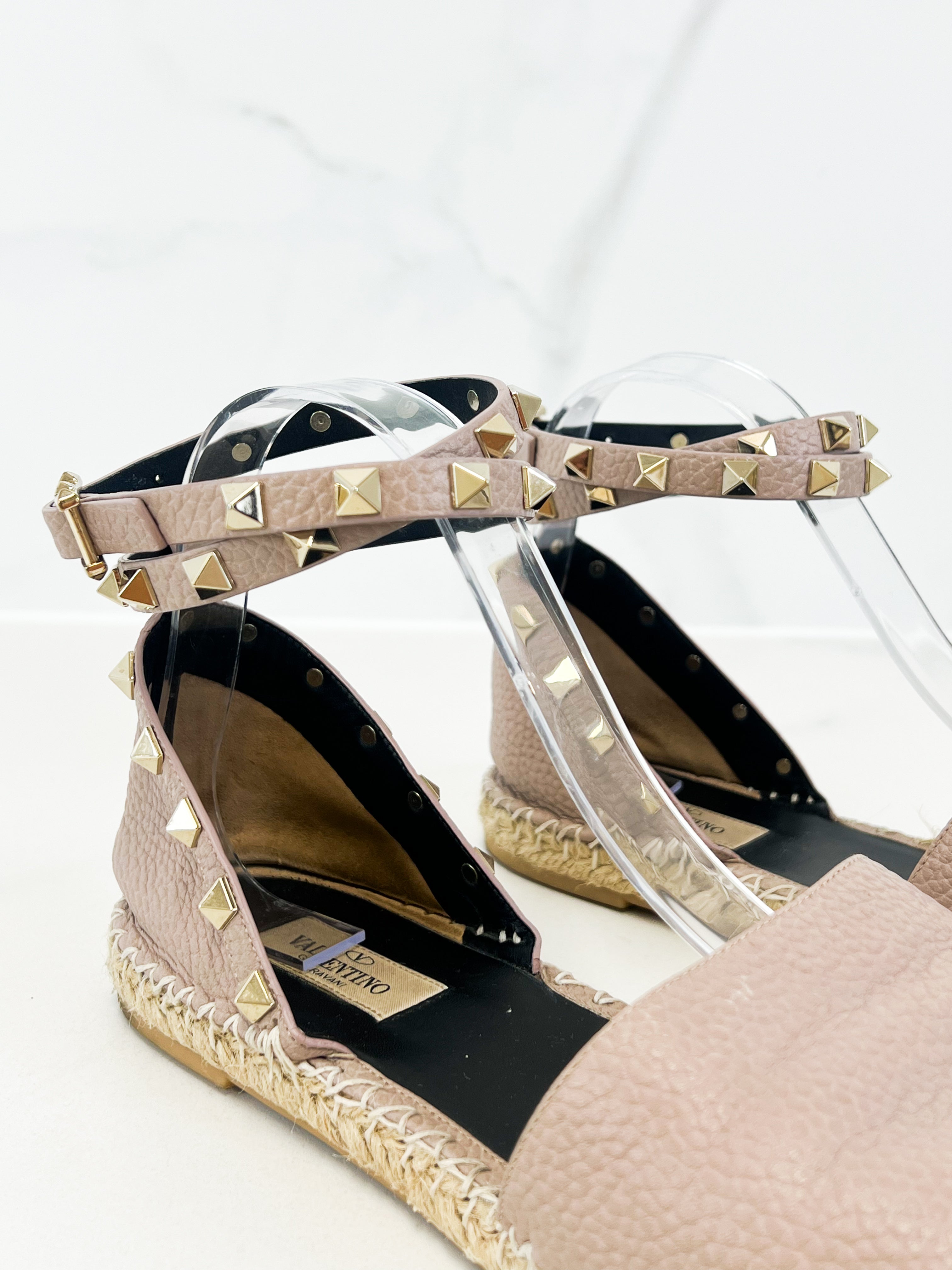 Valentino Garavani Grained Leather Rockstud Espadrille Size 41