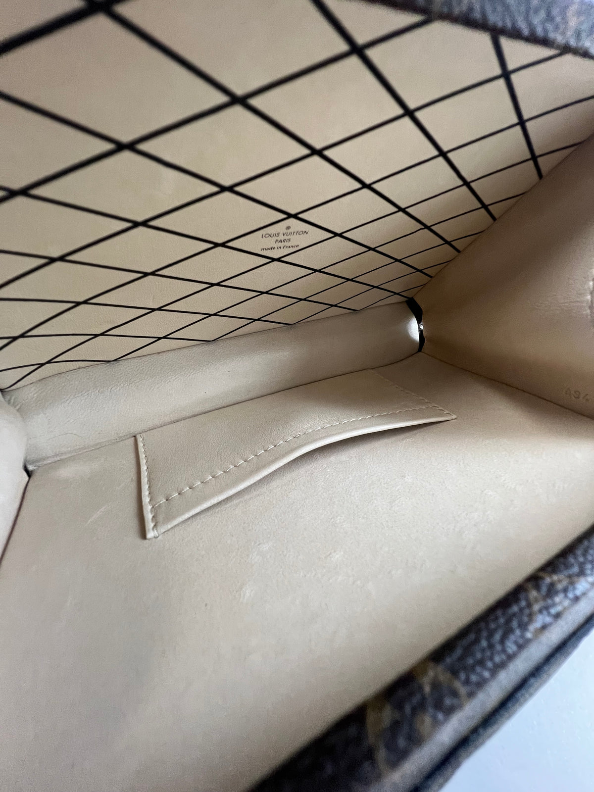 Louis Vuitton Monogram Canvas Petite Malle Clutch Bag