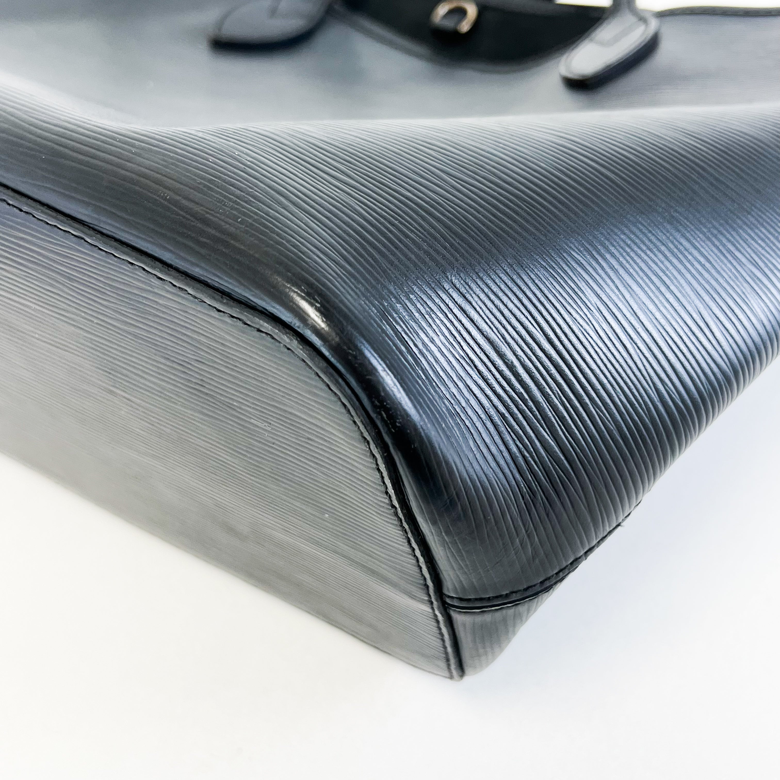 Louis Vuitton Epi Leather Neverfull MM