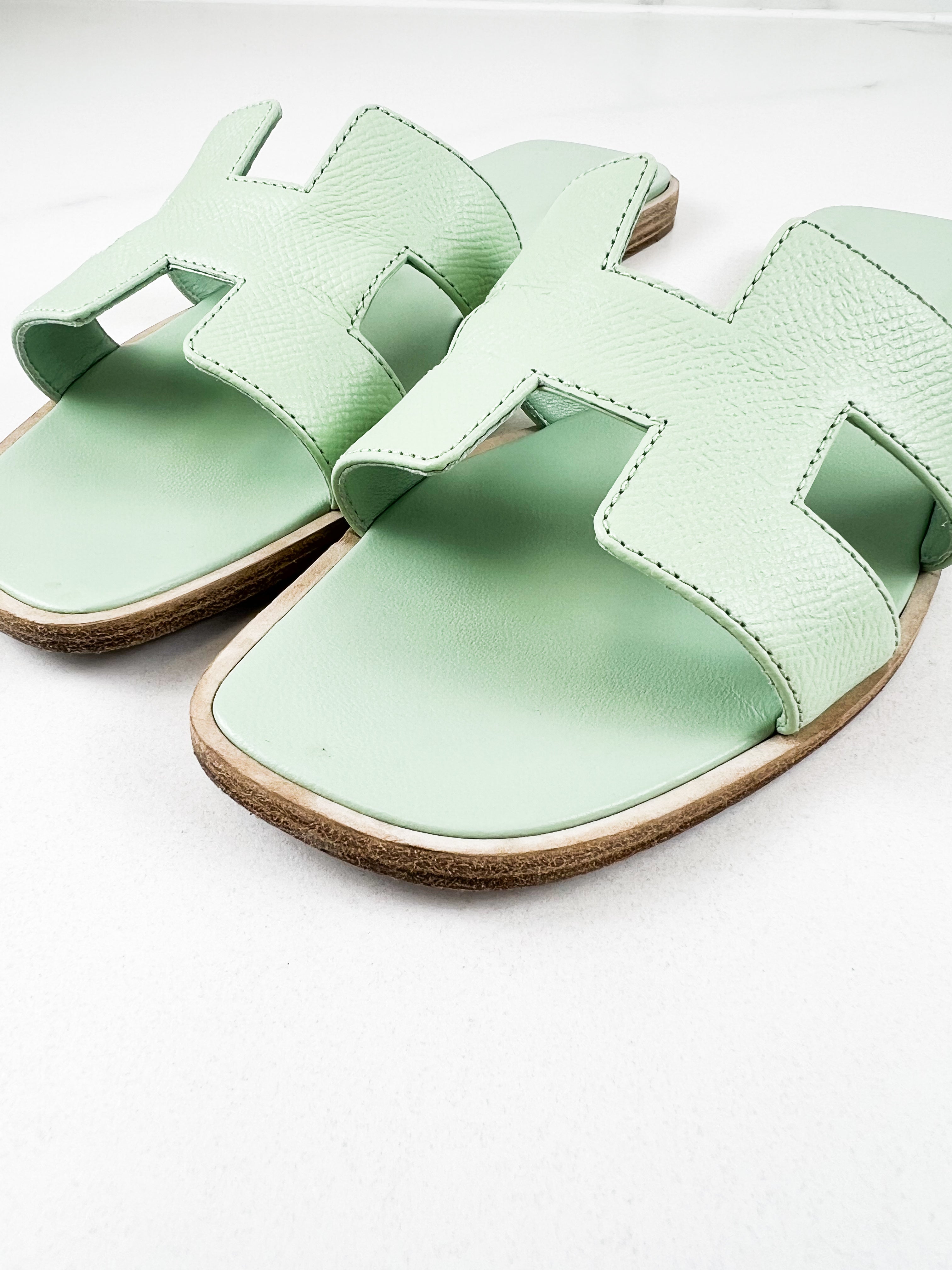 Hermes Oran Sandal in Epsom Vert Jade 38