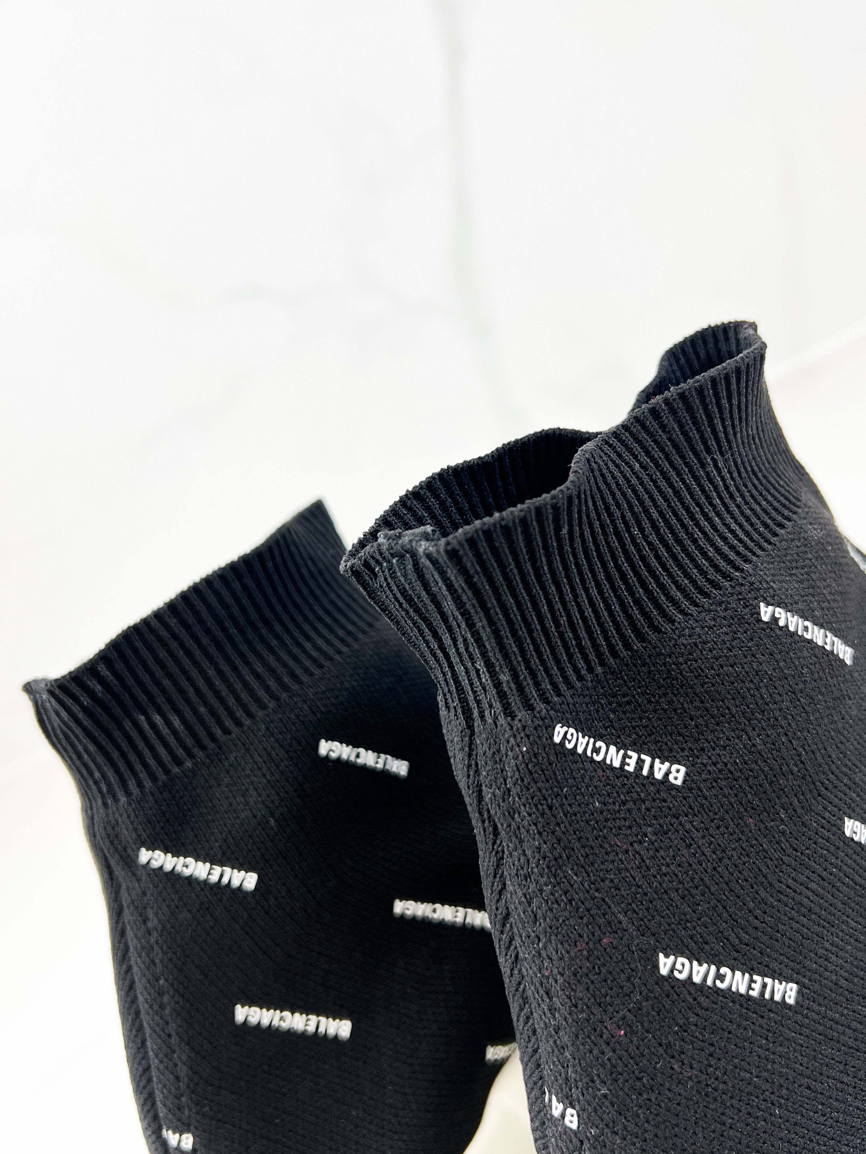 Balenciaga Logo Mens Speed Sneaker Size 9US