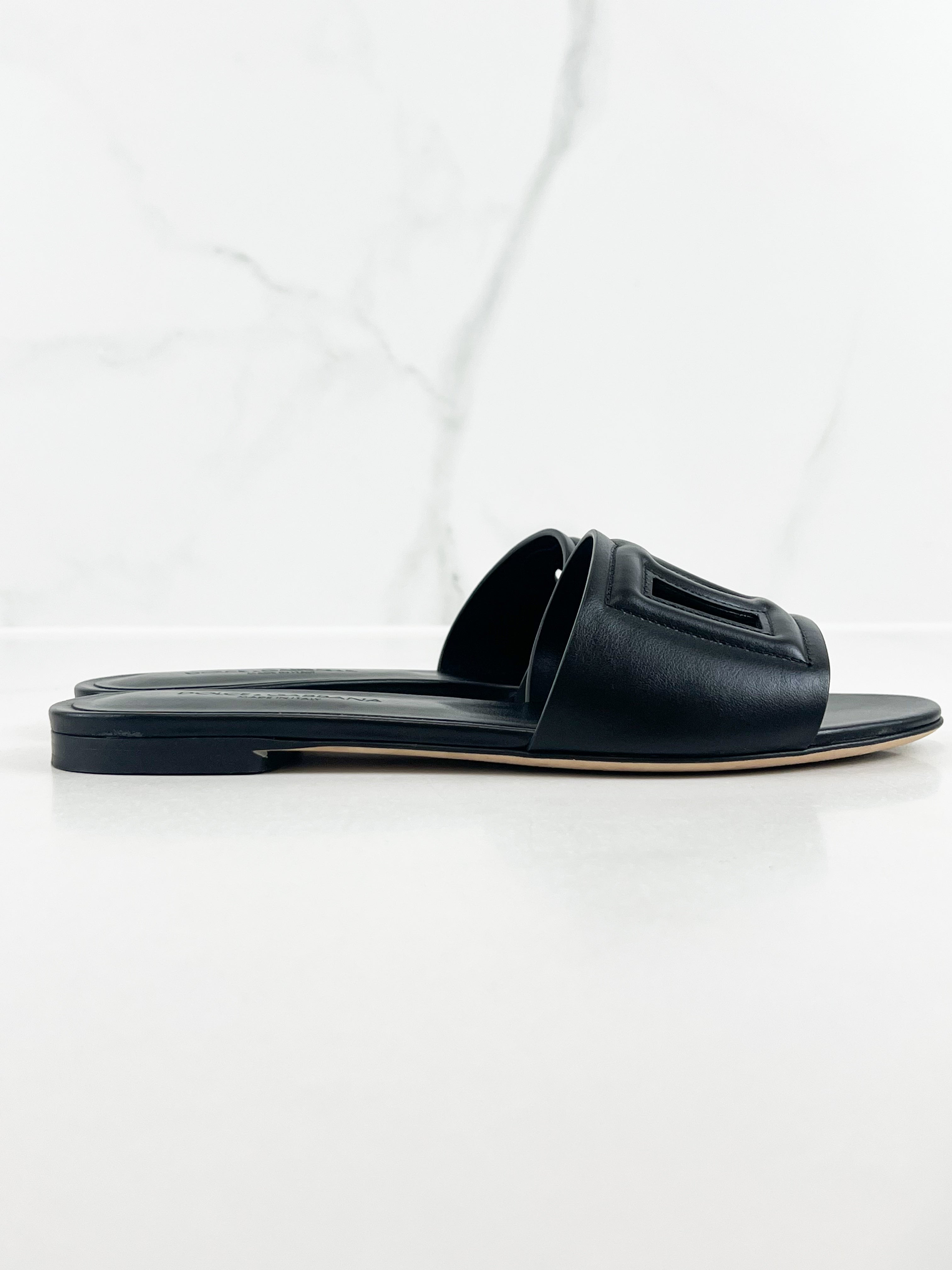 Dolce & Gabbana Slides with DG Logo Cut-Out Size 37