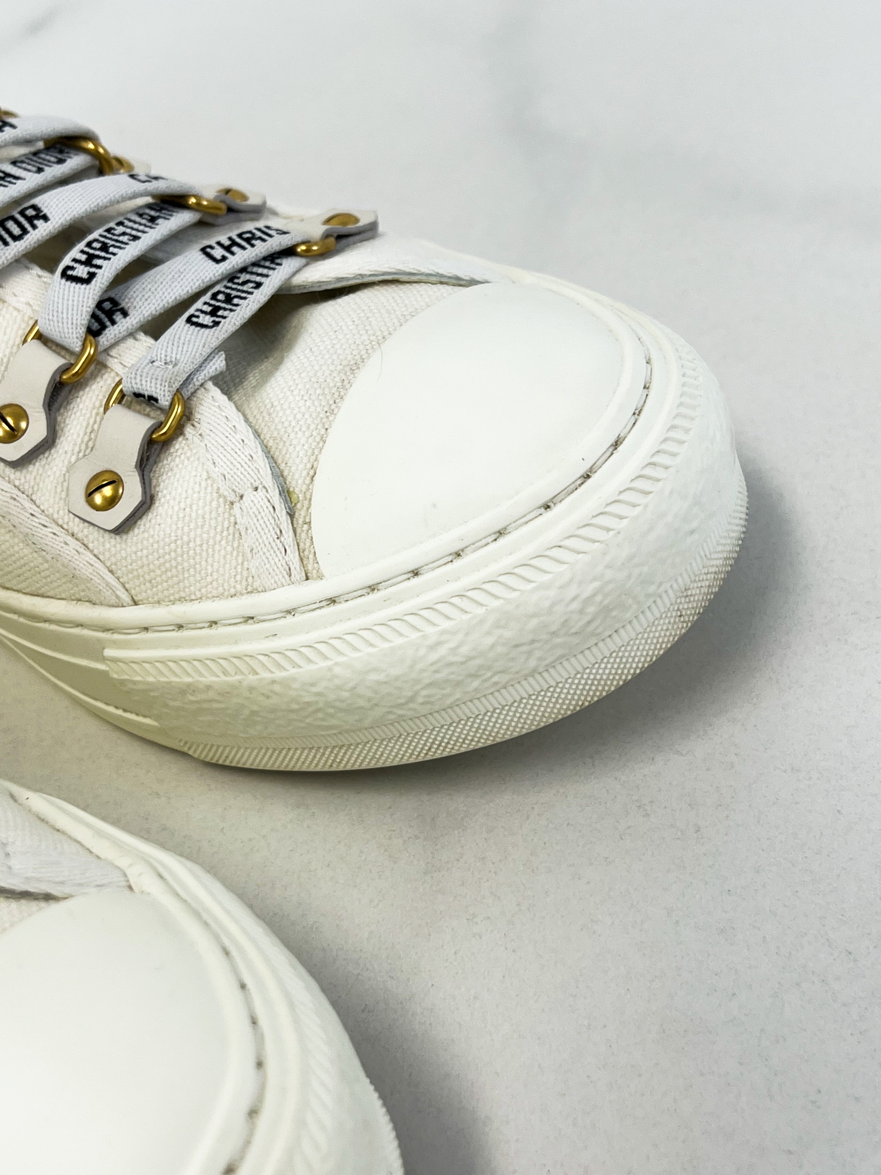 Christian Dior Walk'n'Dior Sneaker Size 40.5