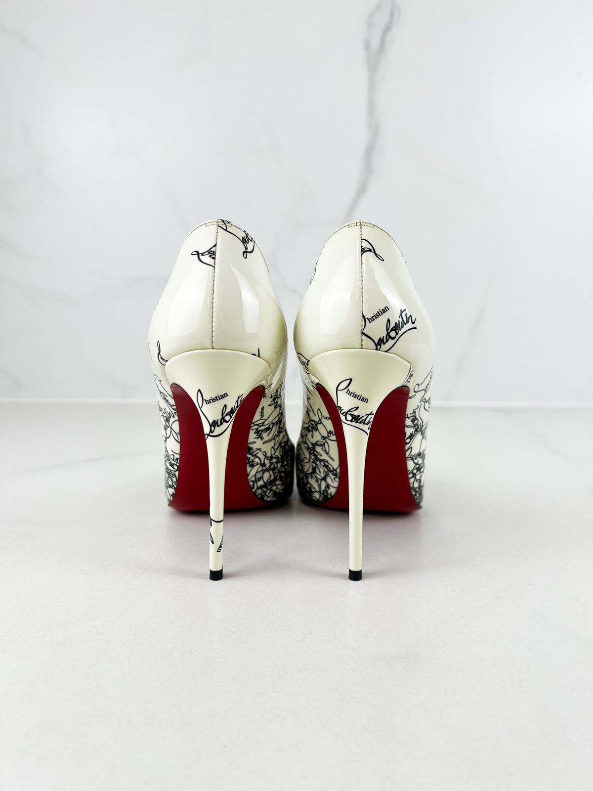 Christian Louboutin So Kate Degraloubi Pumps Graffiti Print 100mm in Black/White Size 39