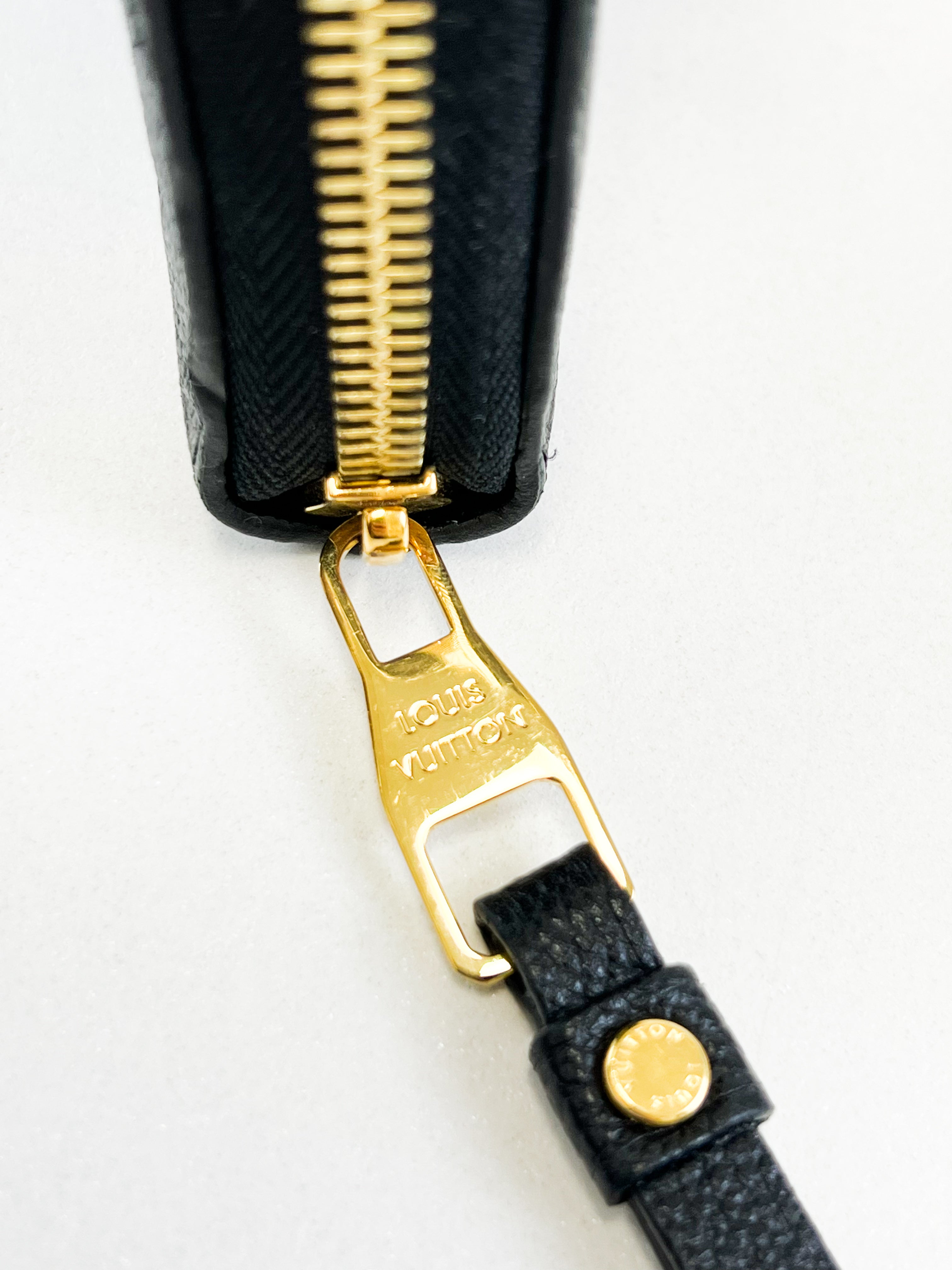 Louis Vuitton Monogram Zippy Wallet