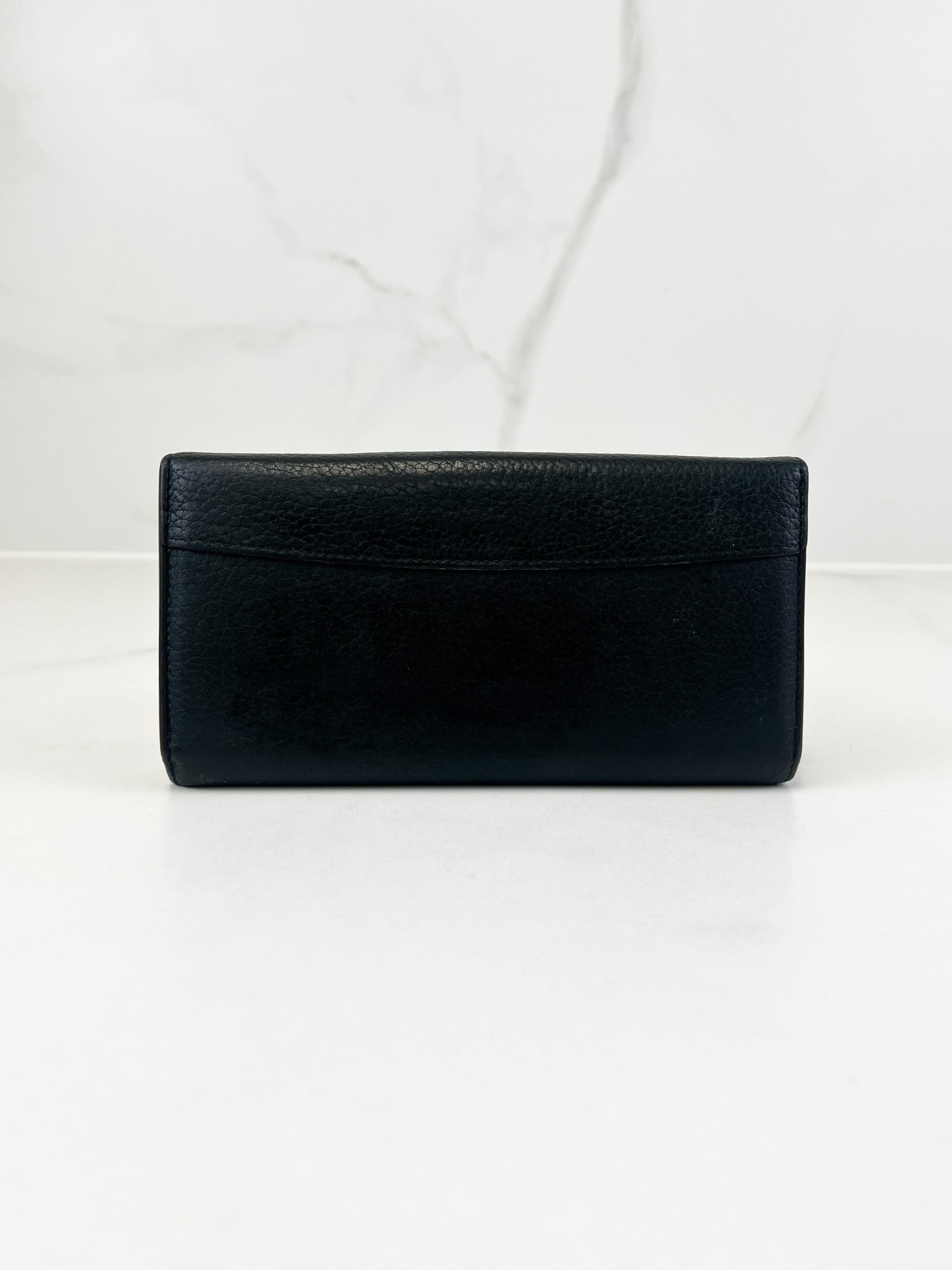 Louis Vuitton Capucines Wallet in Taurillon Leather