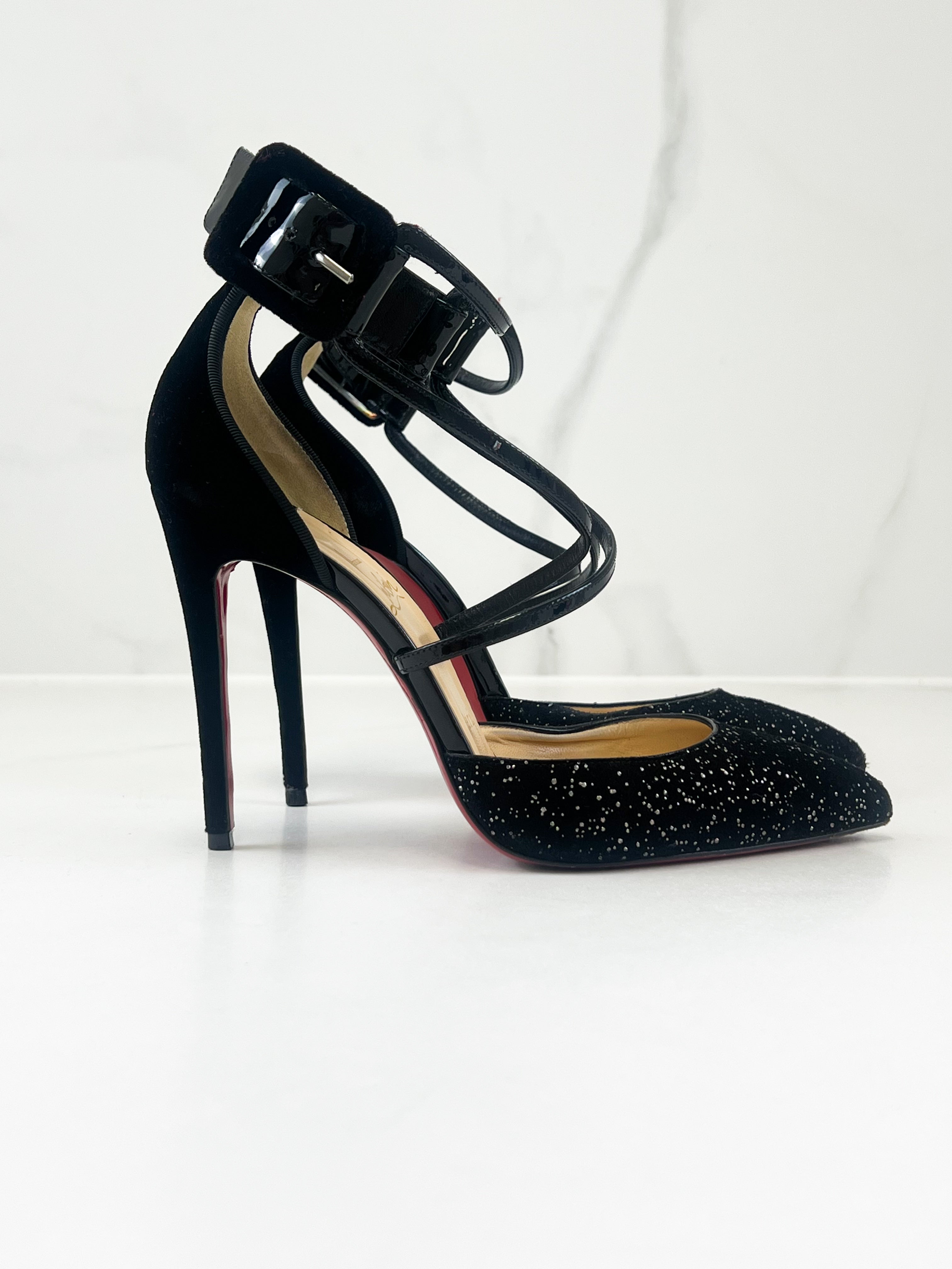 Christian Louboutin Suzanna 100 Velvet Pump Size 38