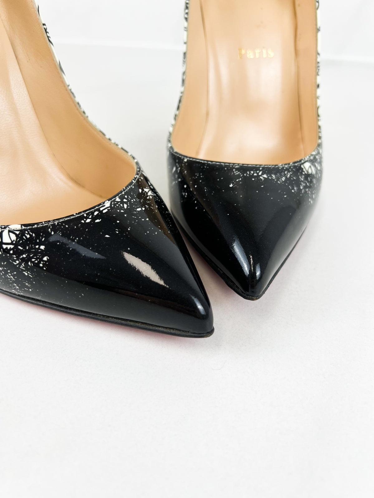 Christian Louboutin So Kate Degraloubi Pumps Graffiti Print 100mm in Black/White Size 39