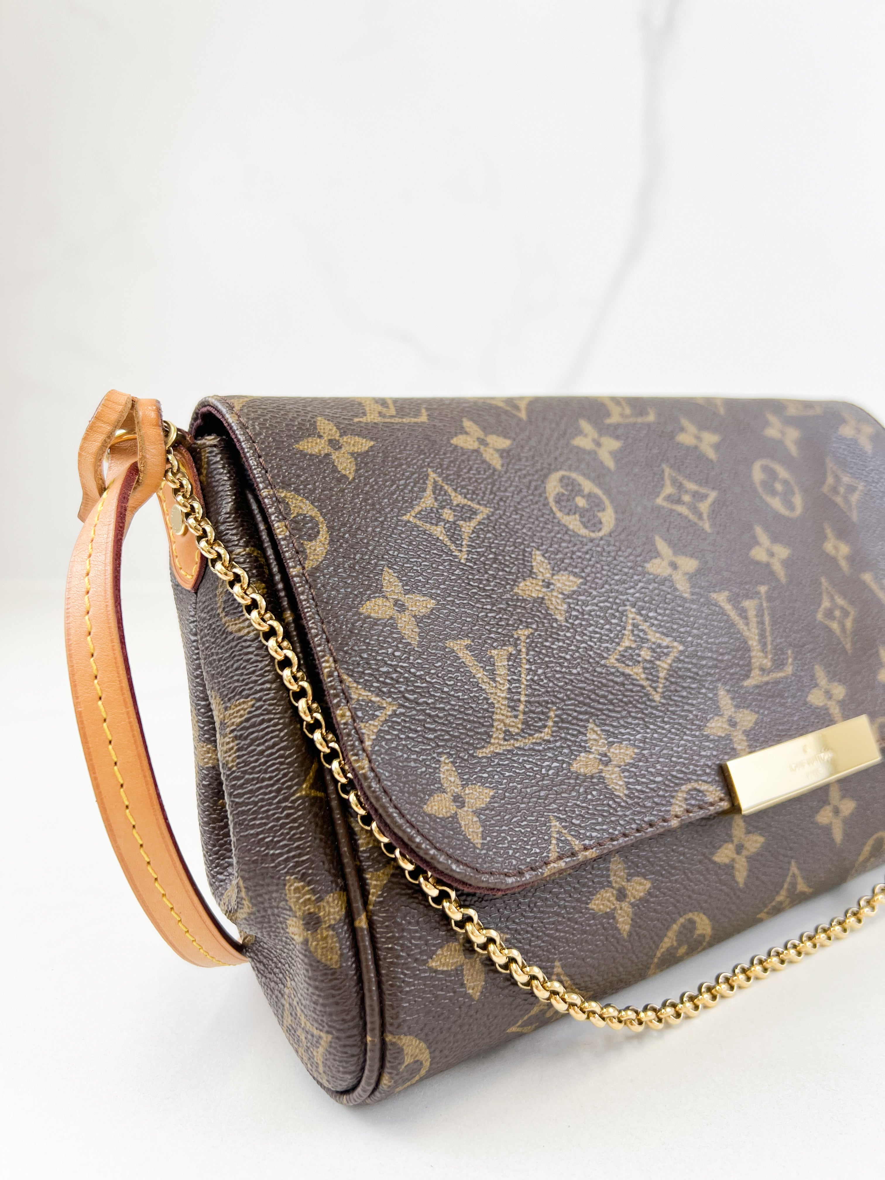 Louis Vuitton Favourite MM Monogram Canvas
