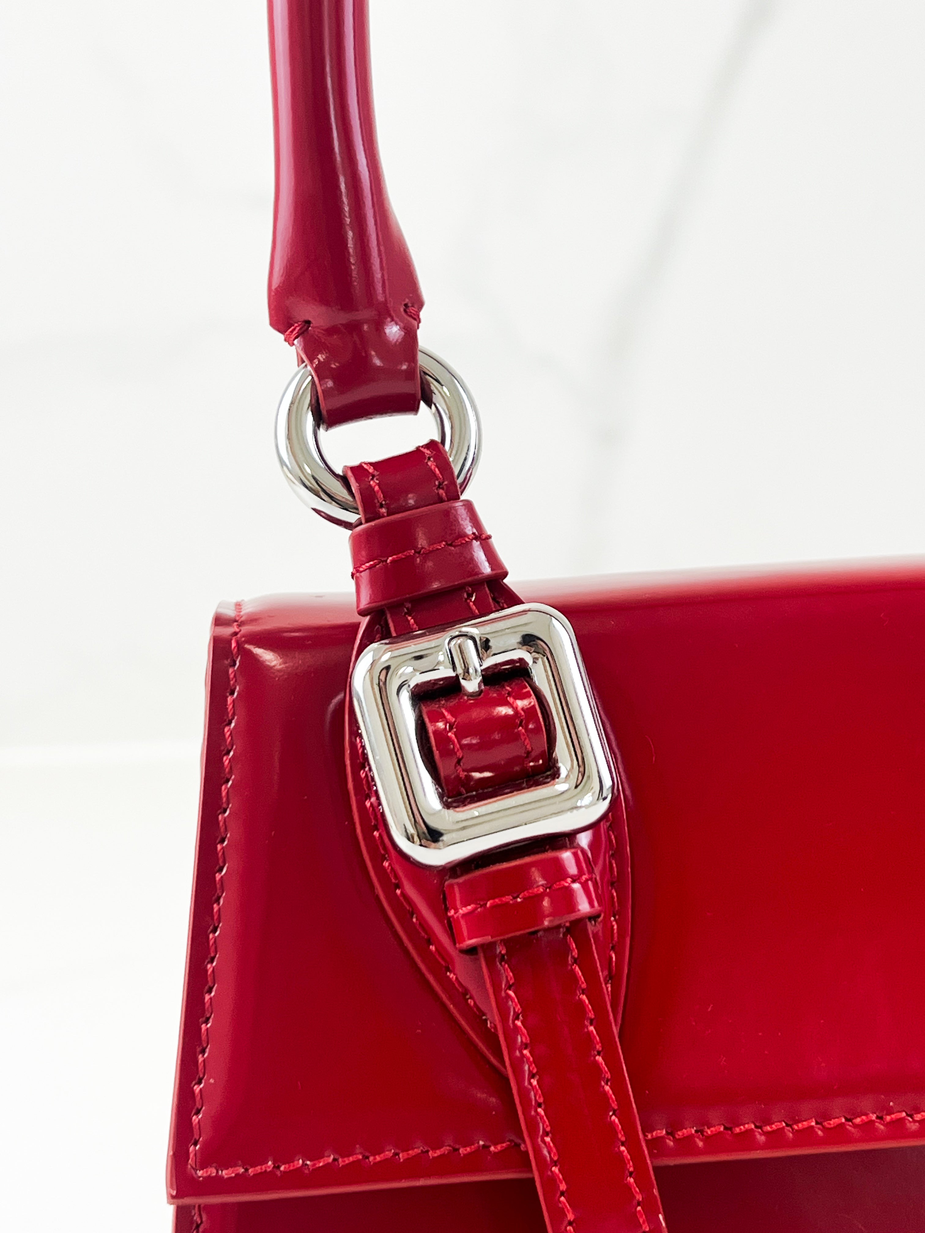 Jacquemus Red Le Chiquito Moyen Buckle Leather Bag