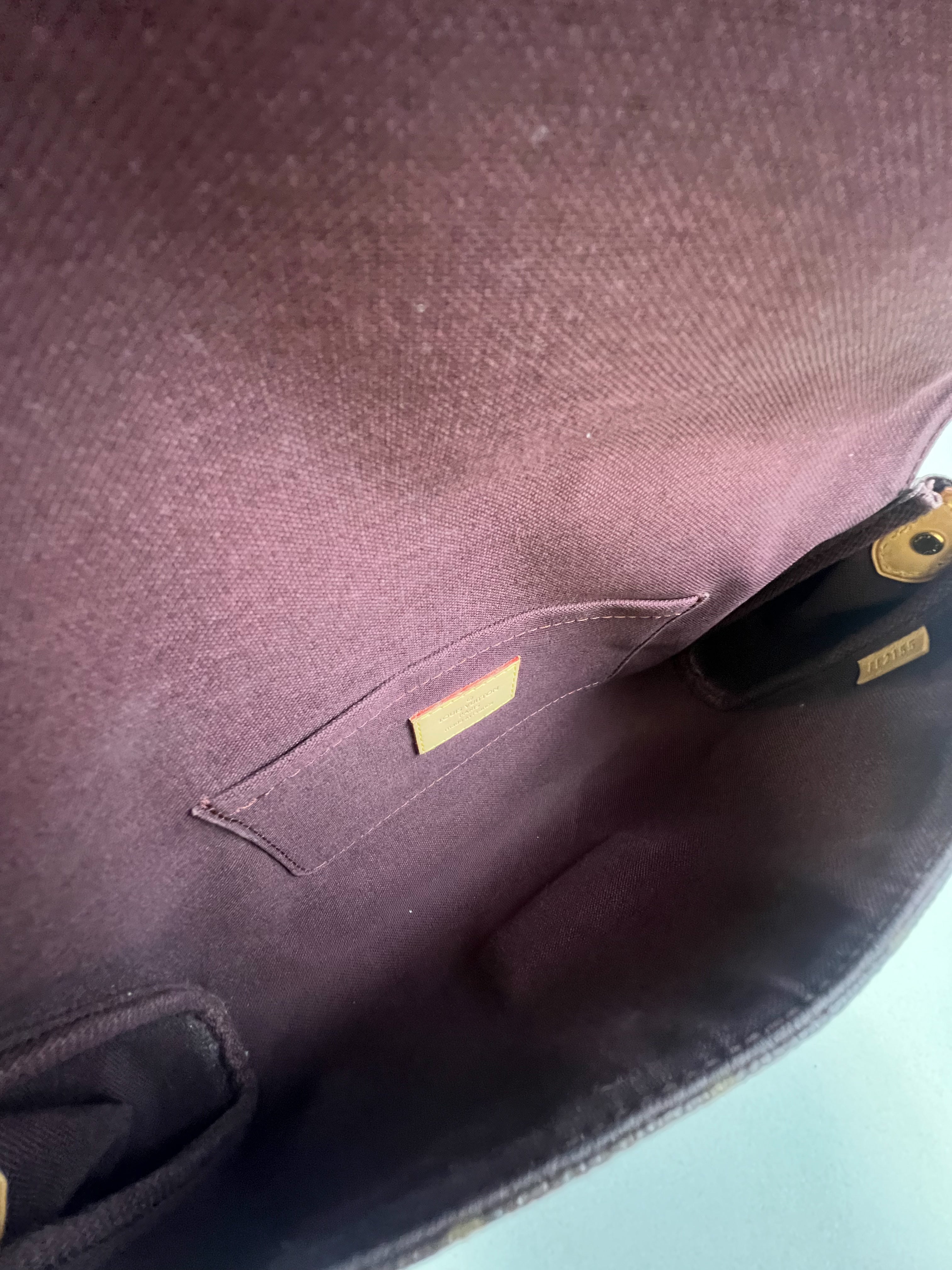 Louis Vuitton Favourite MM Monogram Canvas