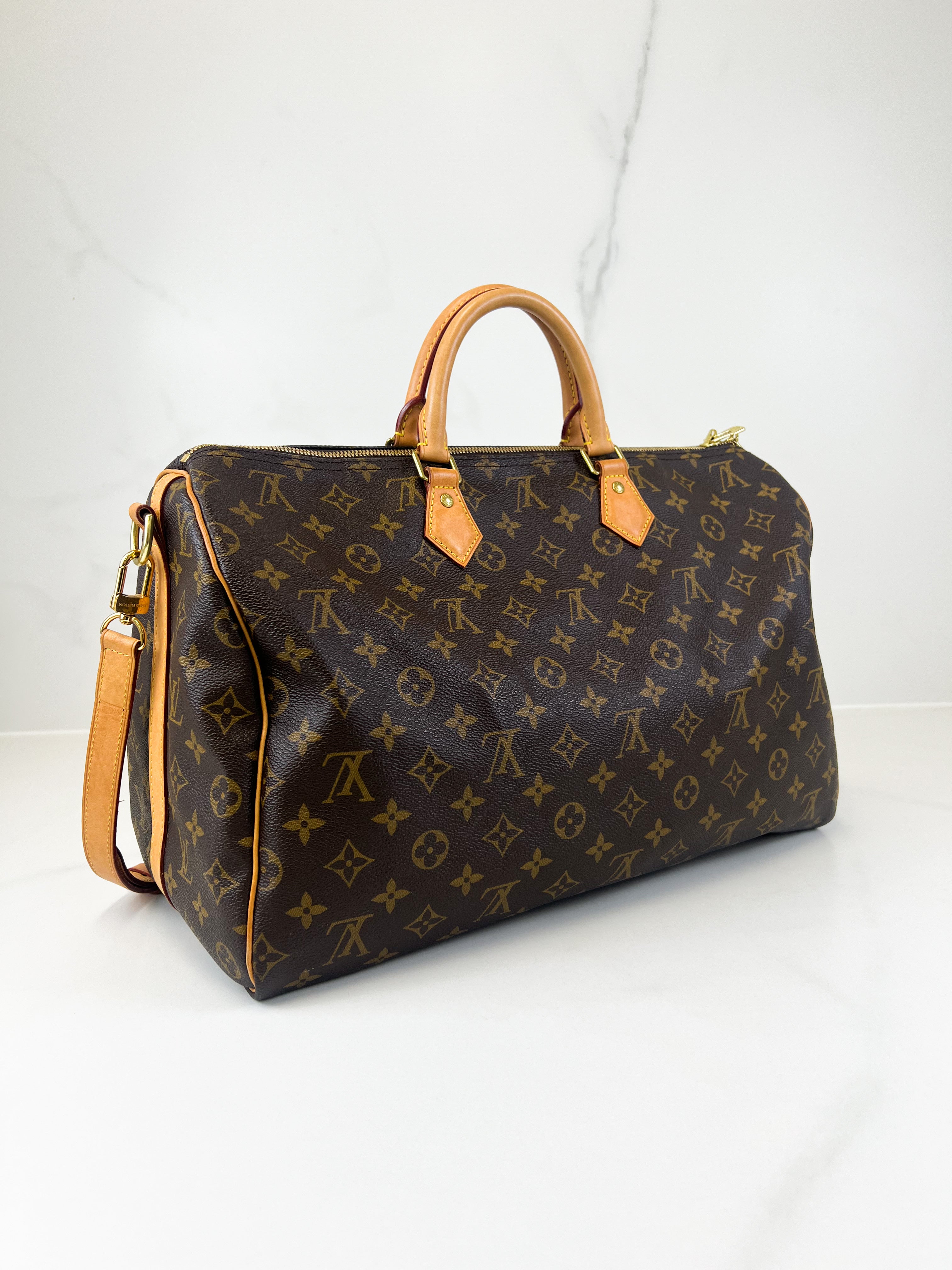 Louis Vuitton Monogram Speedy 40 Bandouliere