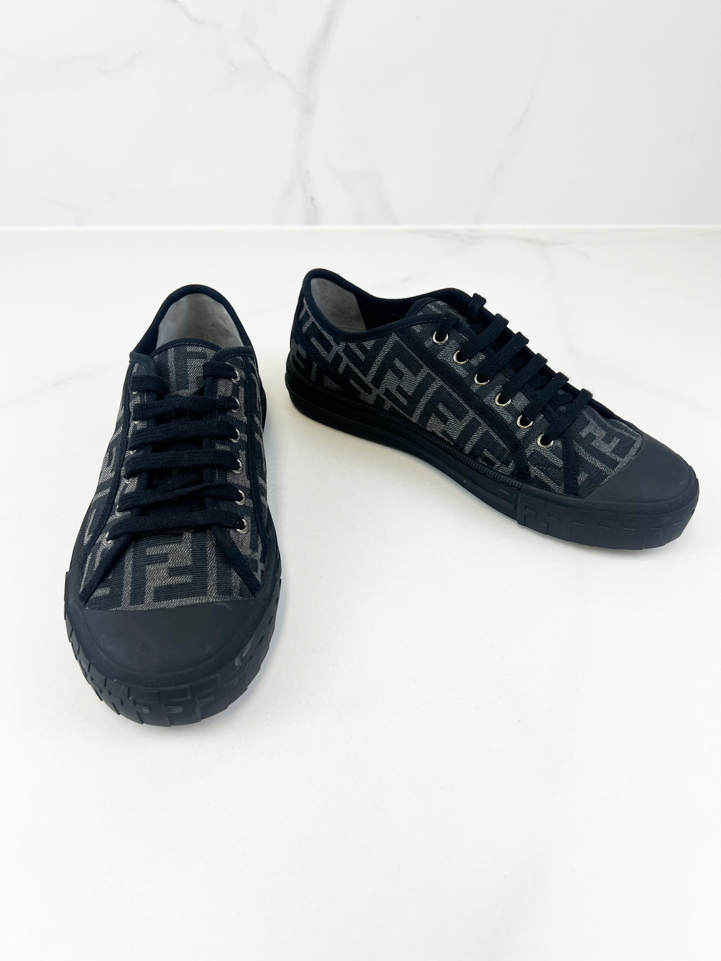 Fendi FF Fabric Low-Top Sneaker US8.5