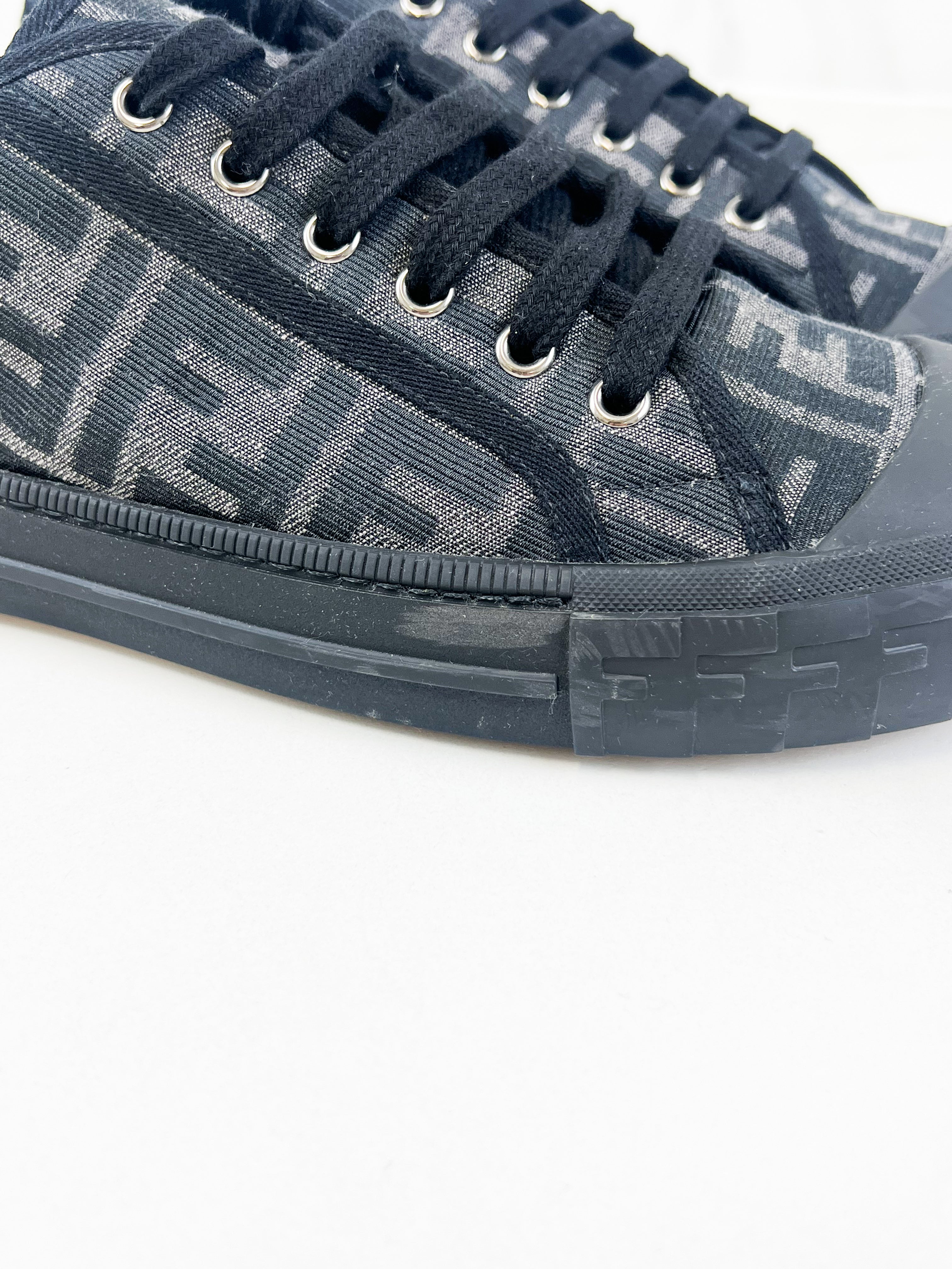 Fendi FF Fabric Low-Top Sneaker US8.5