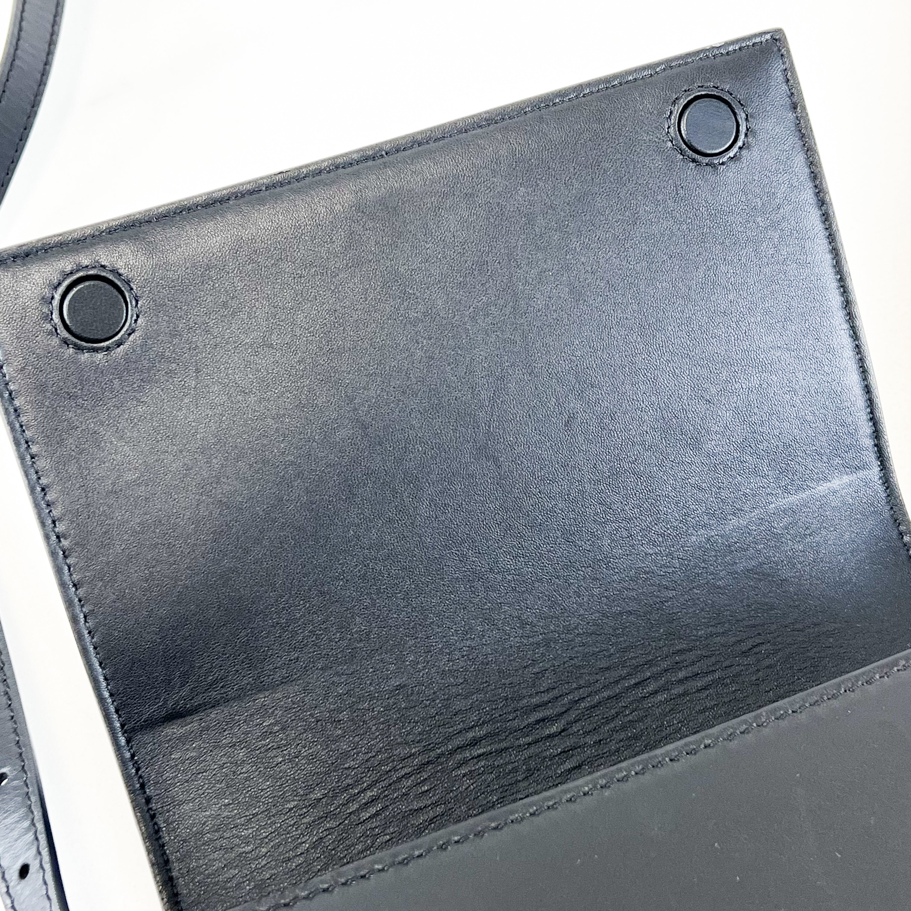 Burberry Black Horseferry Camera Shoulder Bag