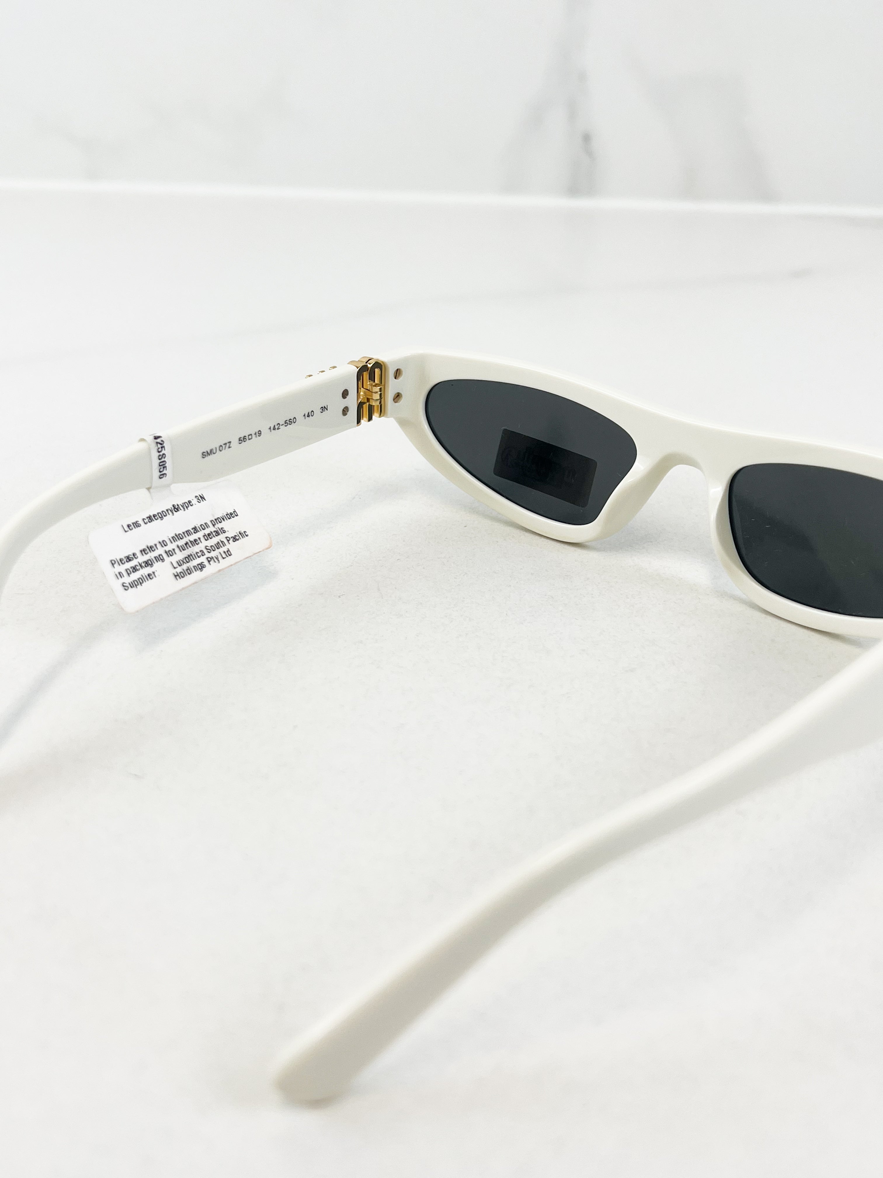 Miu Miu Glimpse Cat-eye Sunglasses In White