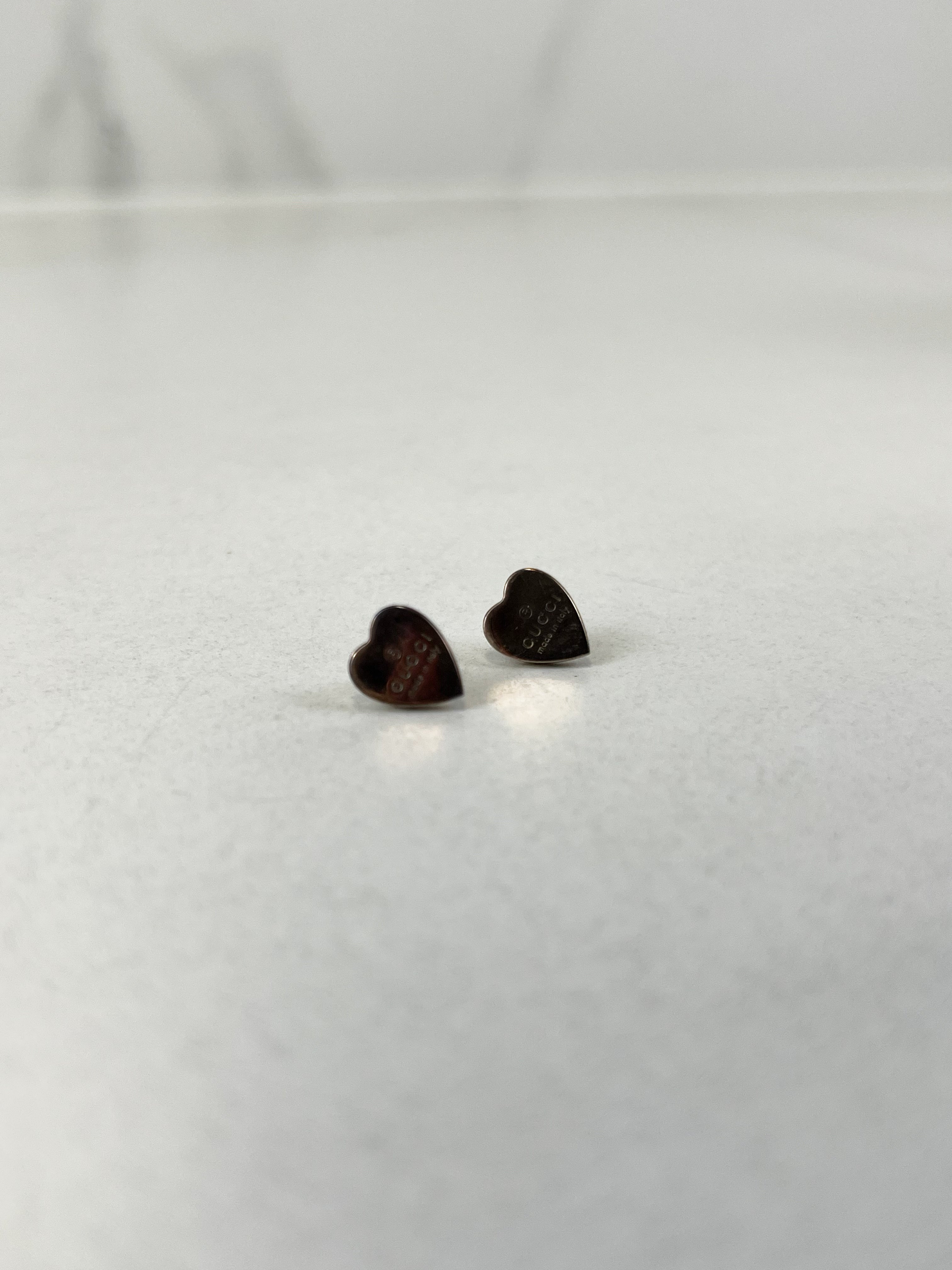 Gucci Trademark Heart Earrings in Silver