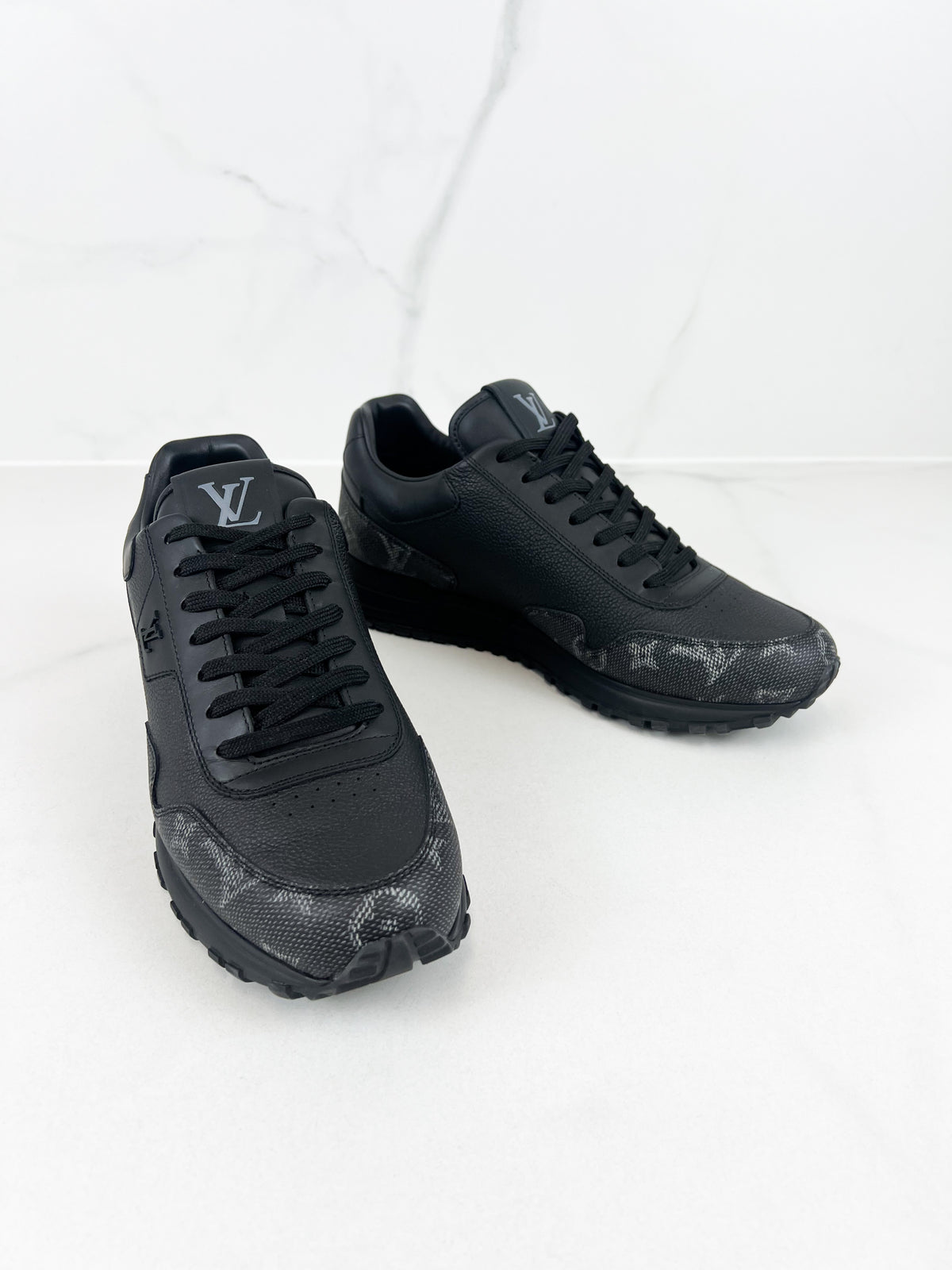 Louis Vuitton Runaway Black Monogram Grained Calf Leather Sneaker Size 7 Men's