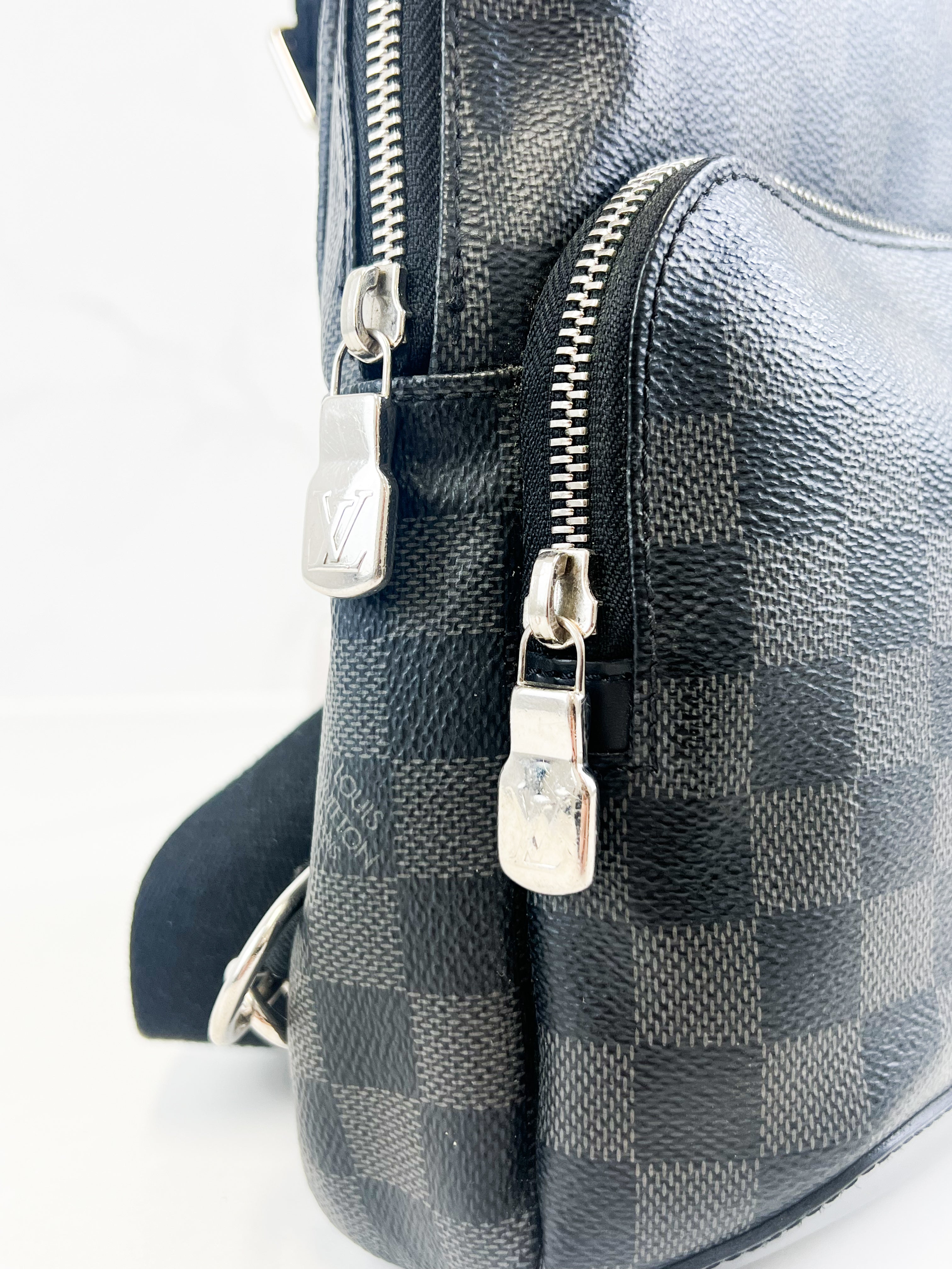 Louis Vuitton Avenue Sling Bag