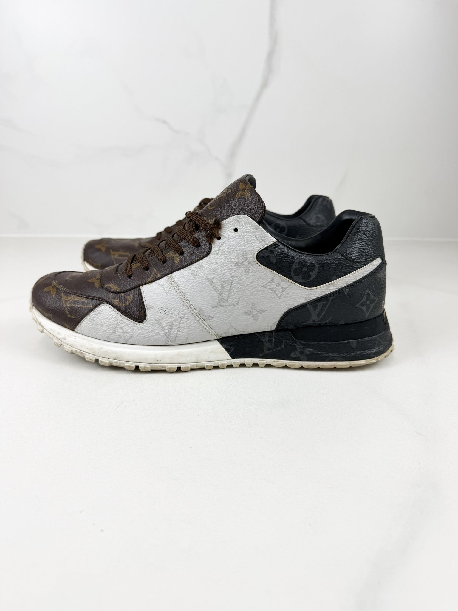 Louis Vuitton Runaway Sneaker Size 9.5 Men's