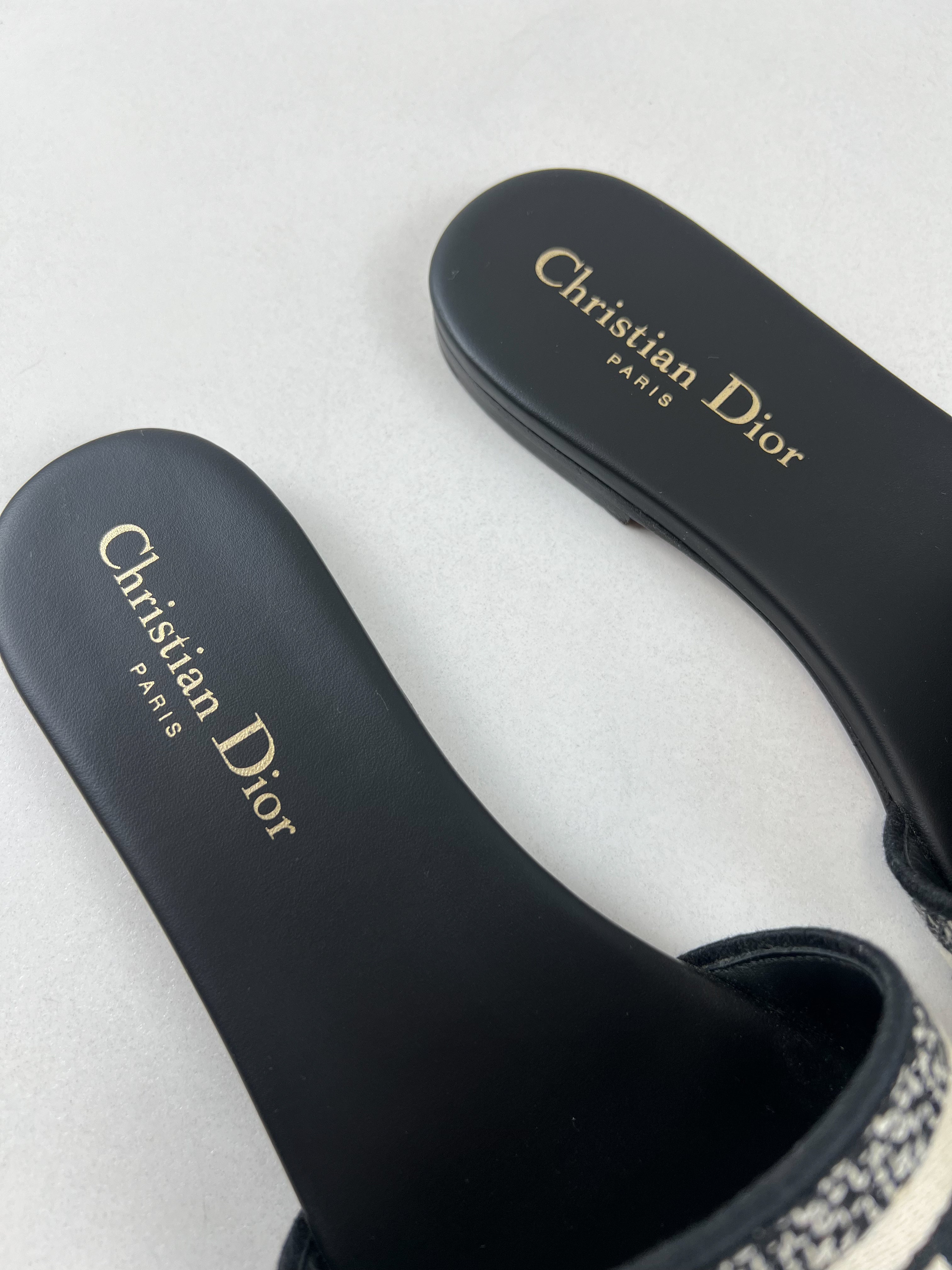 Christian Dior Dway Slides Size 37.5