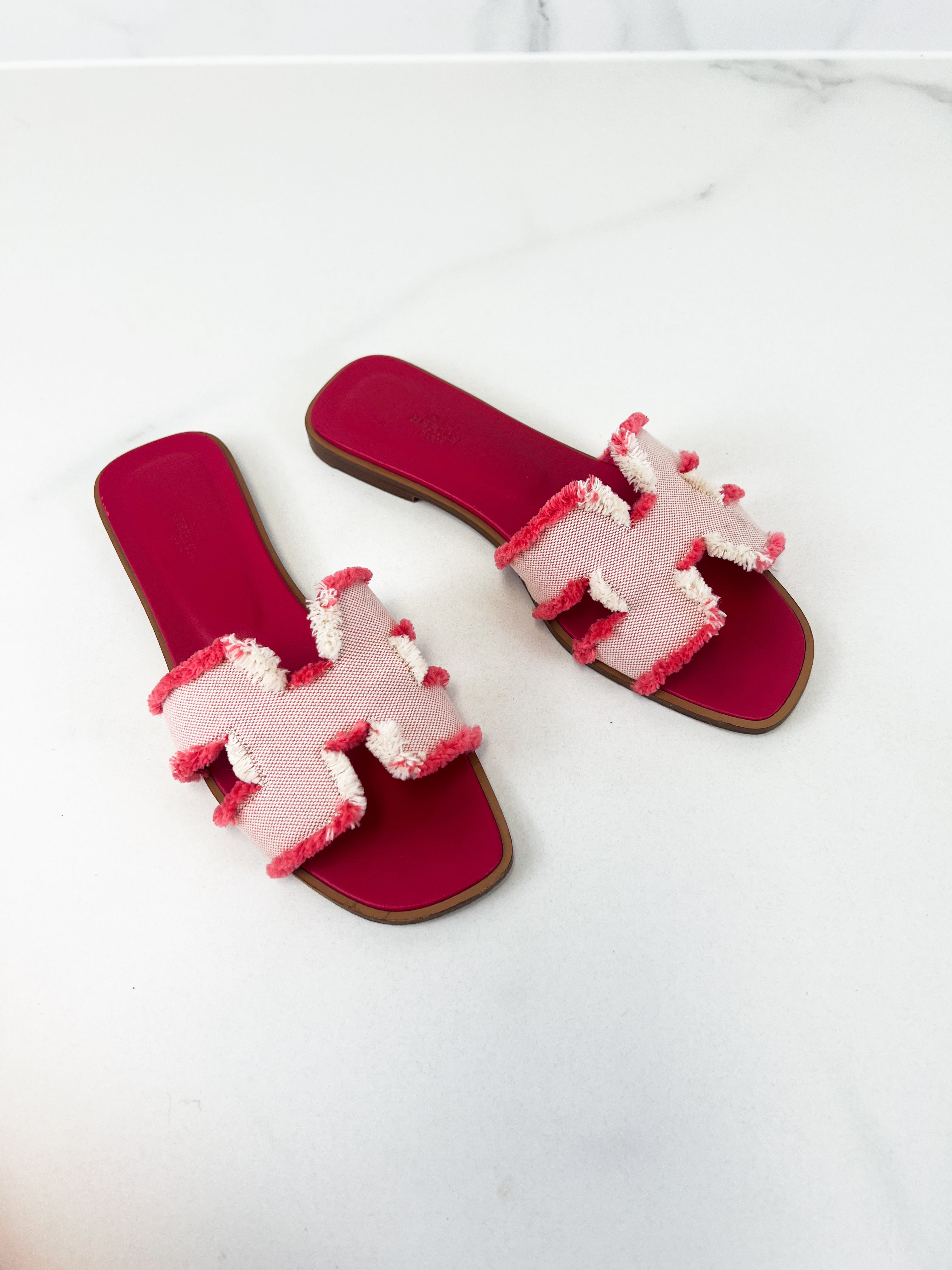 Hermes Oran Sandal in Pink Fabric Size 38.5