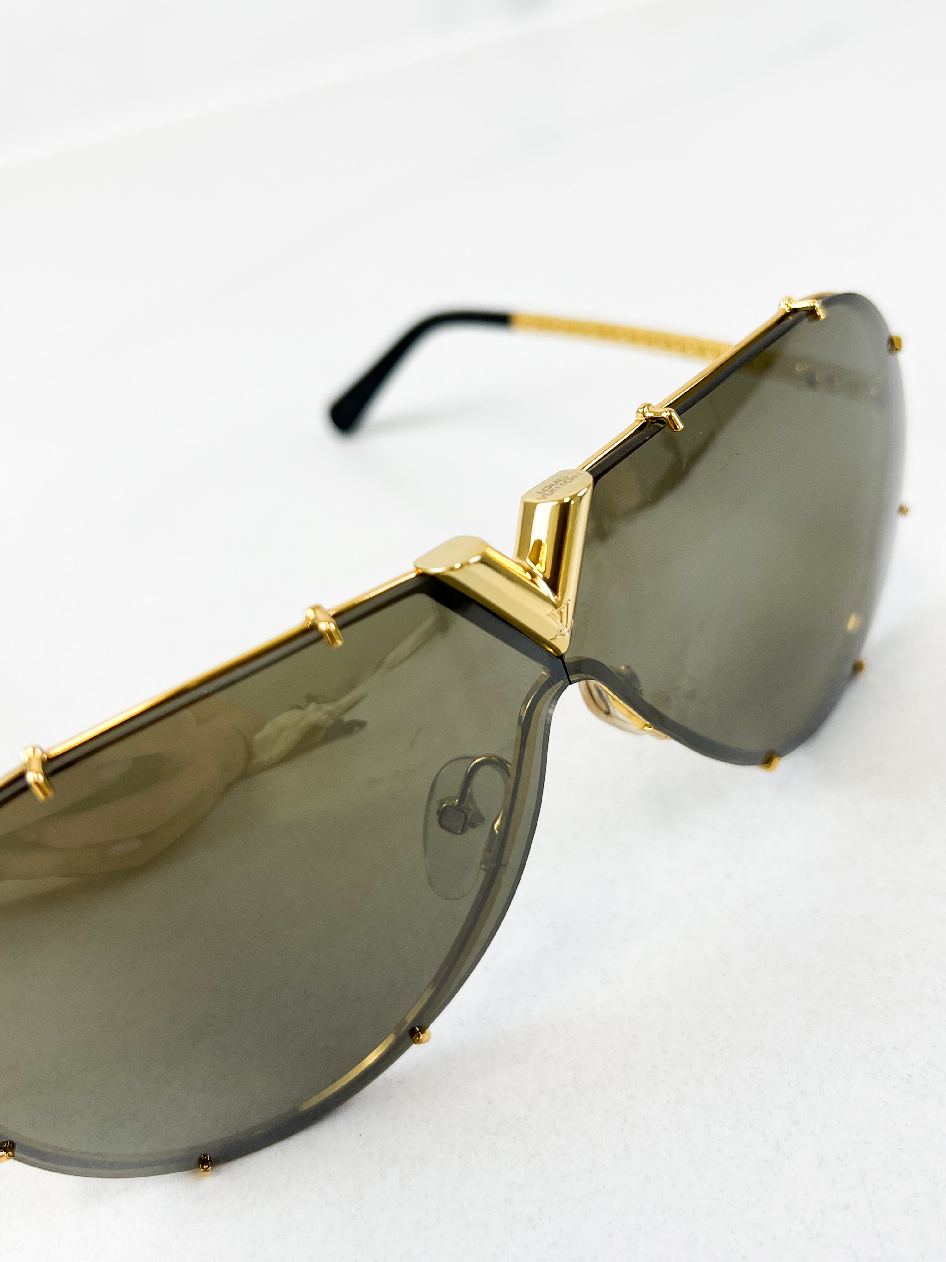 Louis Vuitton Drive Sunglasses