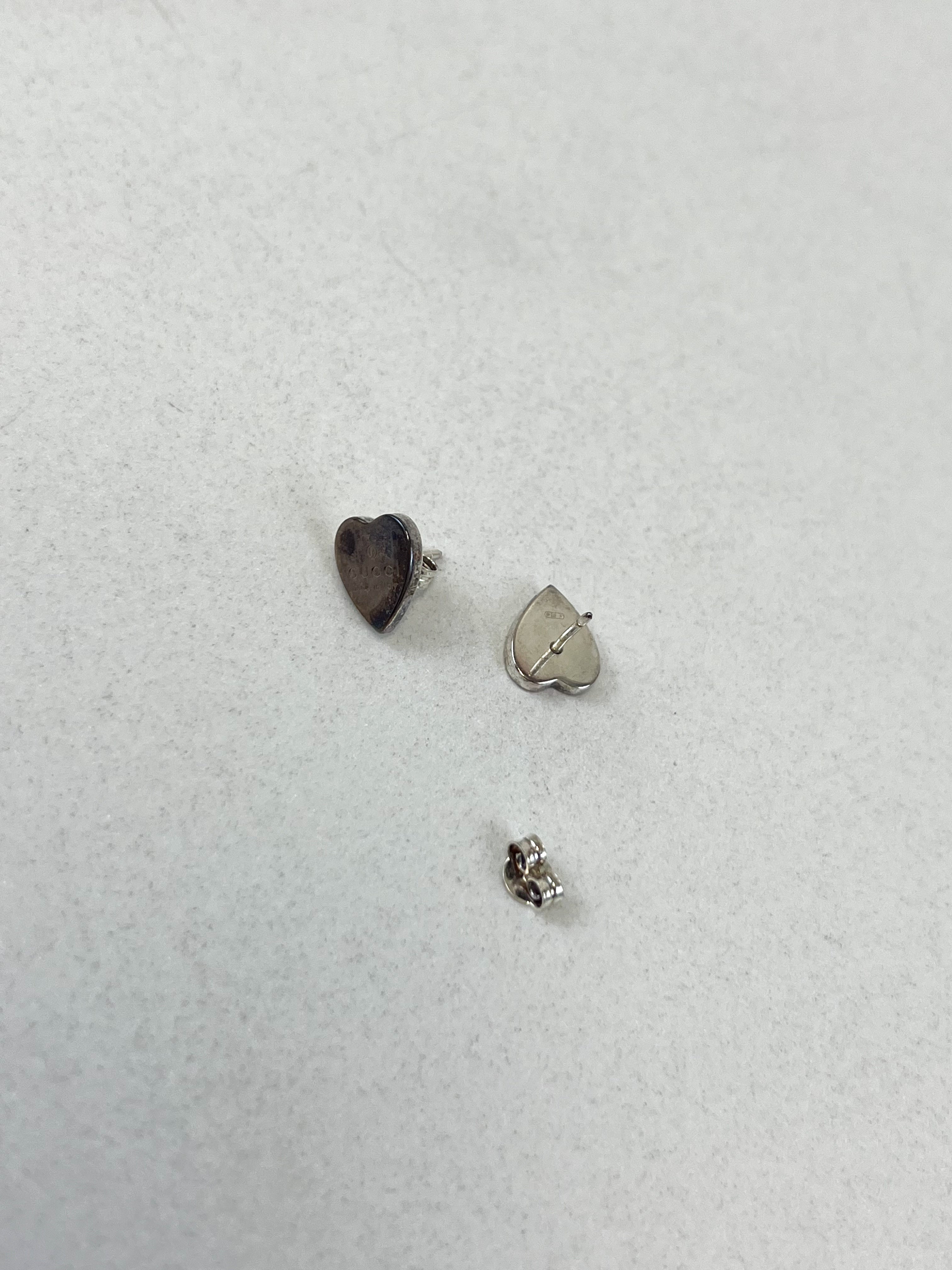 Gucci Trademark Heart Earrings in Silver