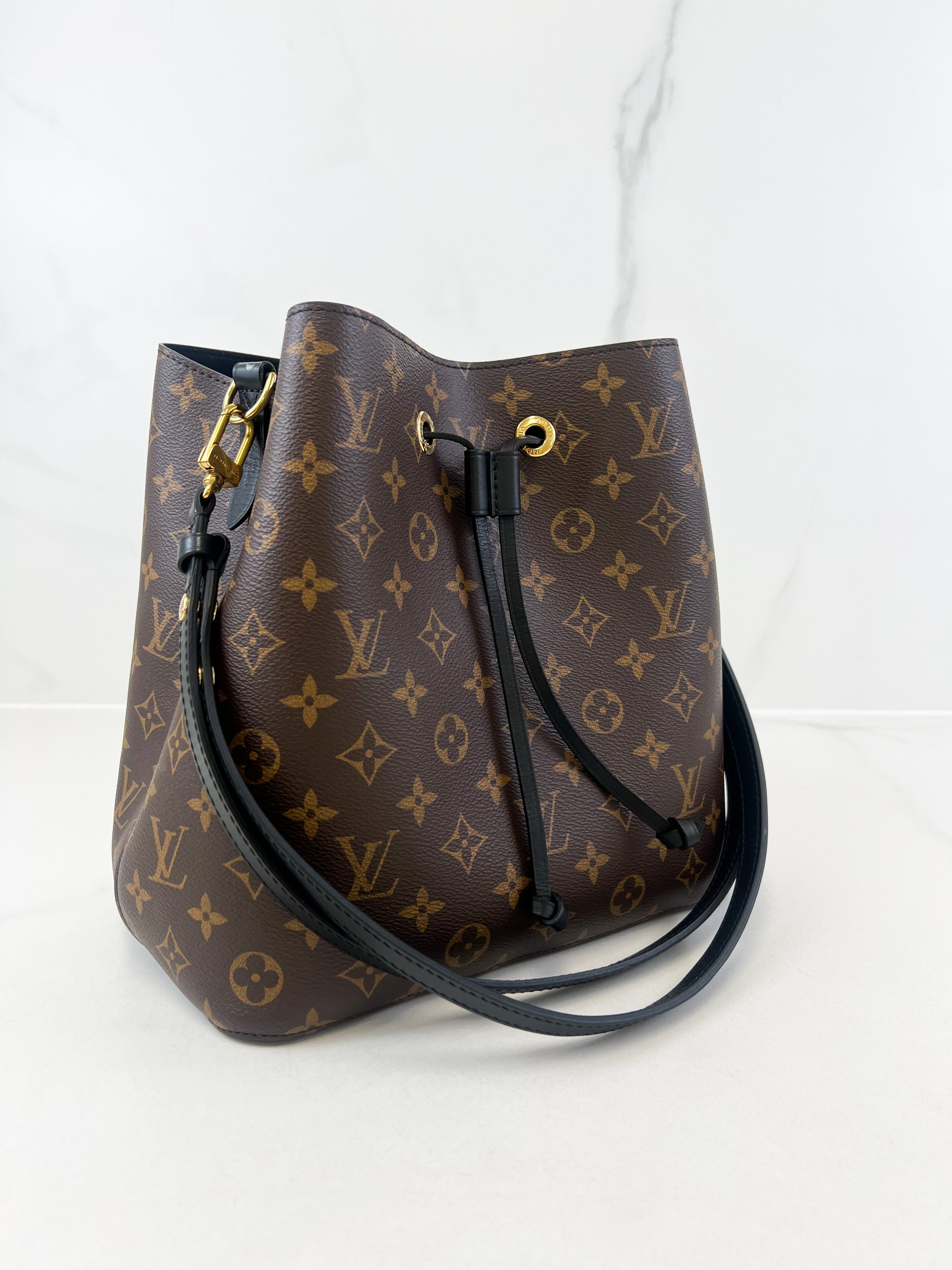 Louis Vuitton Black Neo Noe