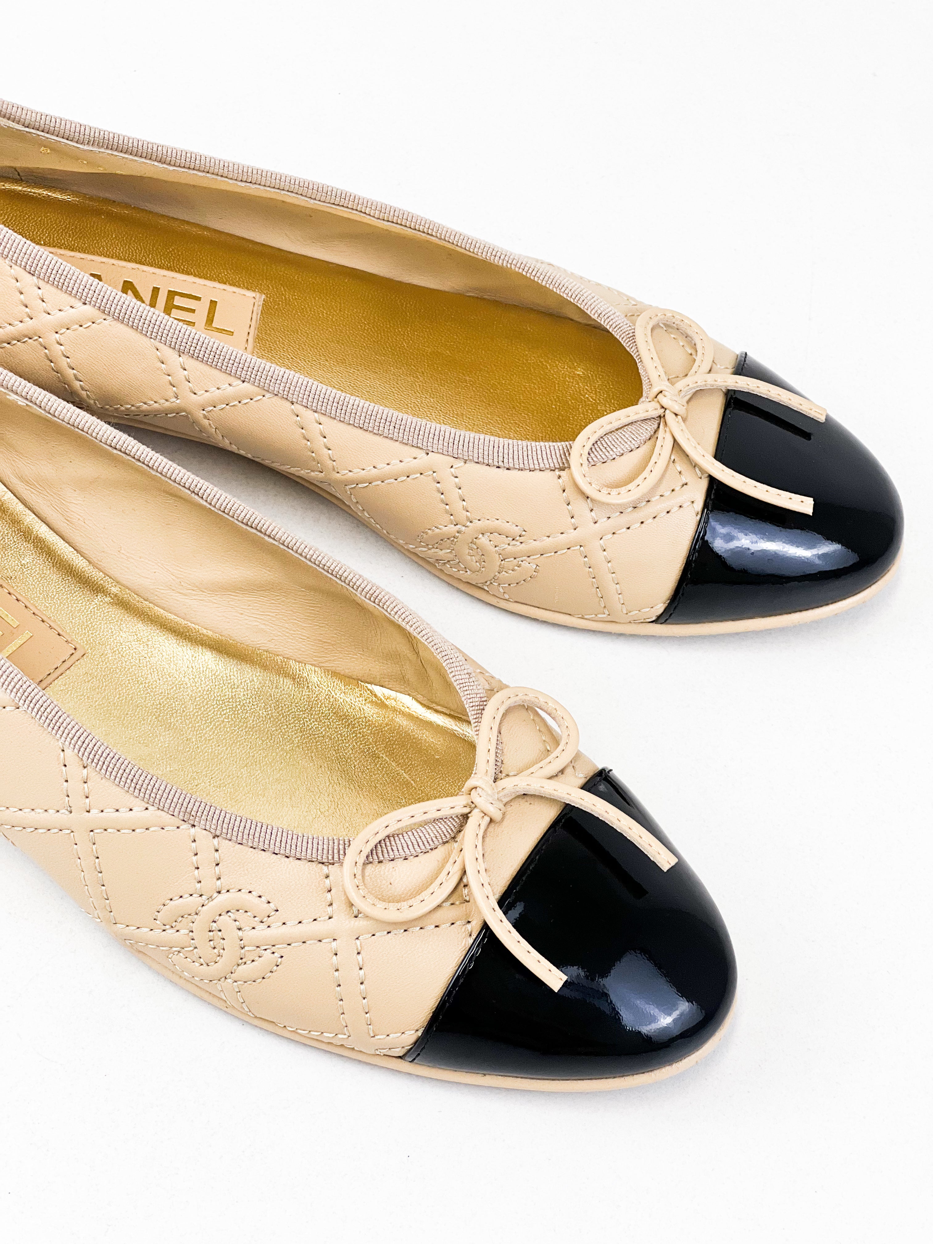Chanel CC Lambskin & Patent Ballerina Flats Size 37.5