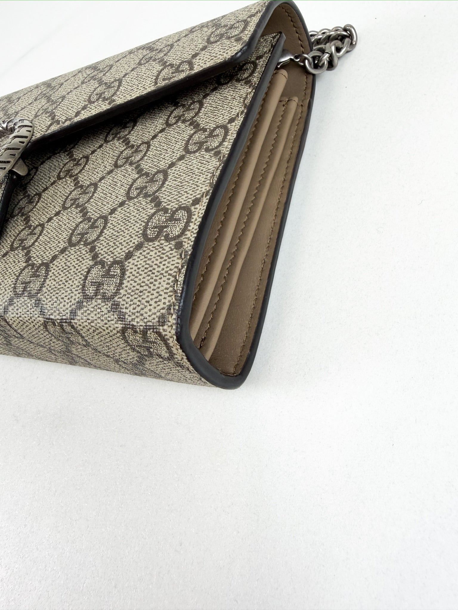 Gucci Dionysus GG Supreme Chain Wallet