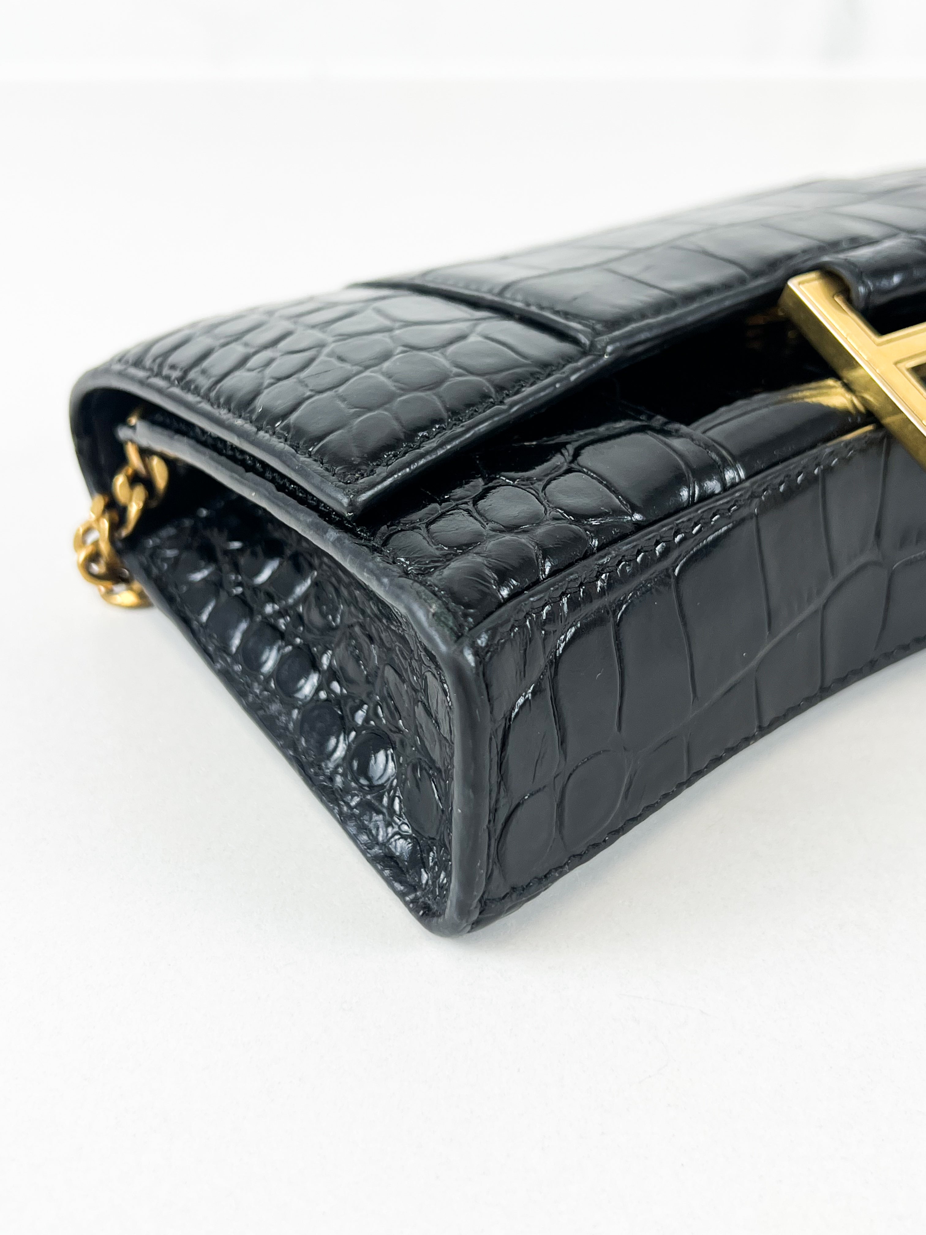 Balenciaga Hourglass Wallet on Chain In Black
