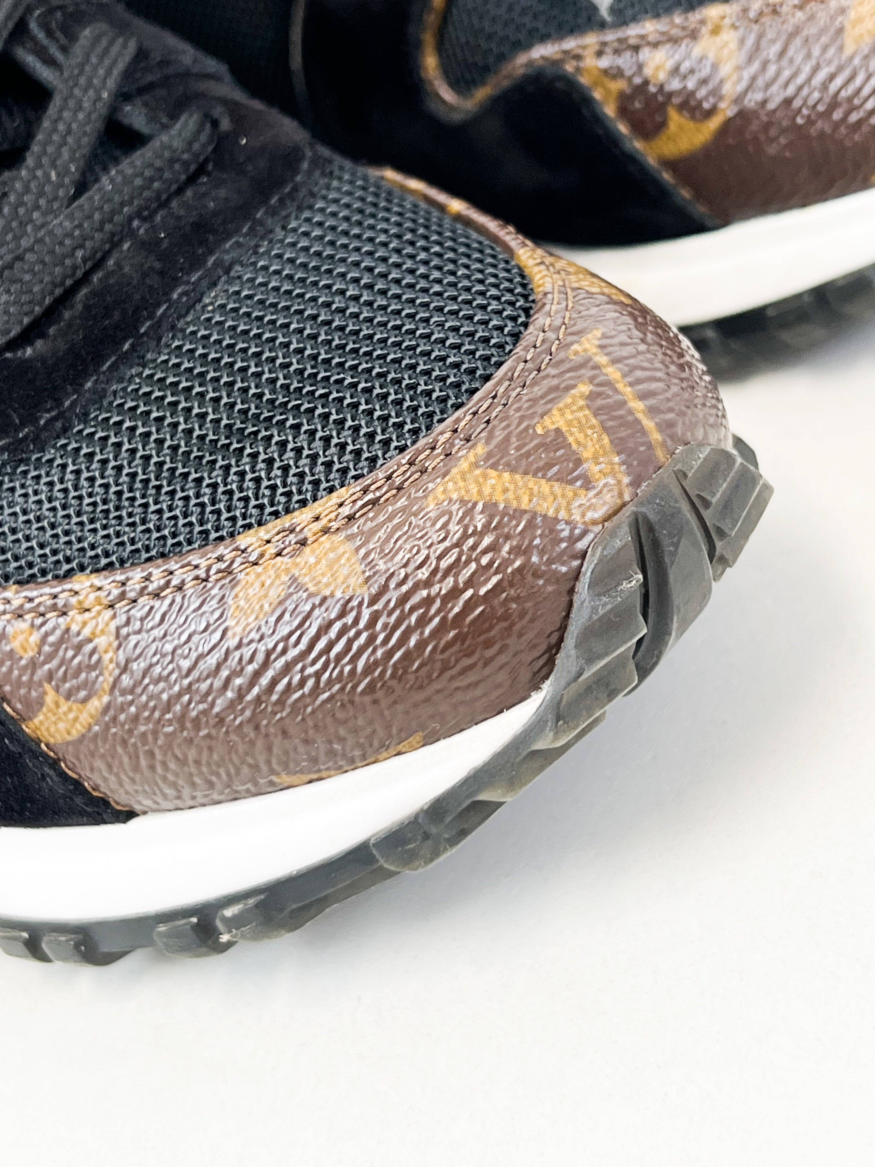 Louis Vuitton Runaway Sneaker Size 35