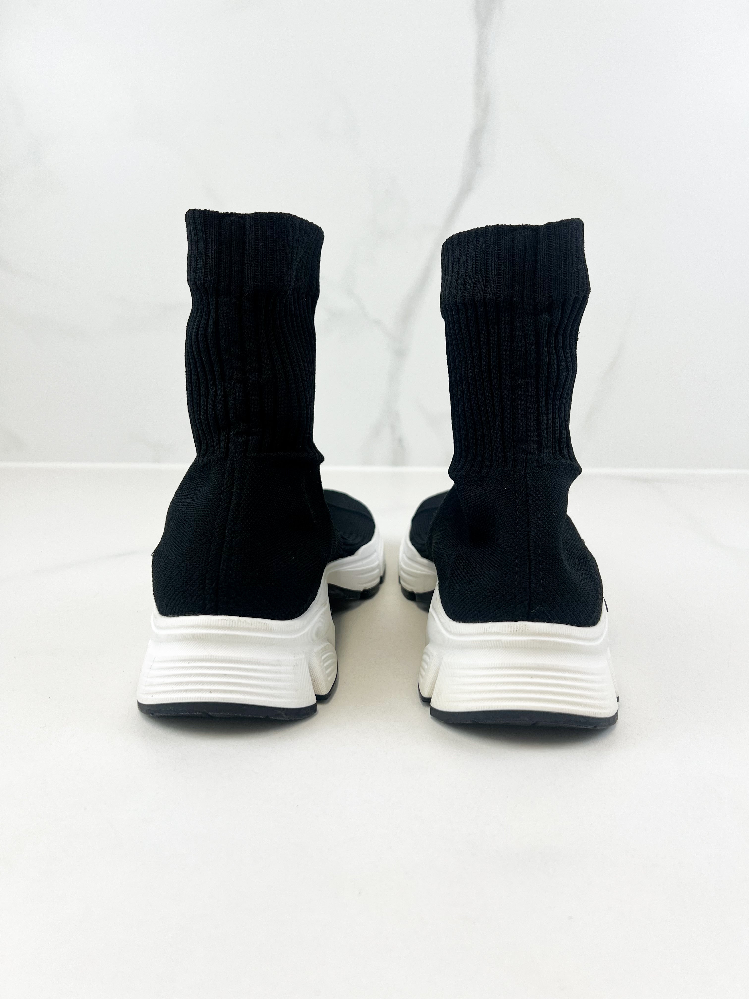 Balenciaga Black Knit Sneaker Size 35