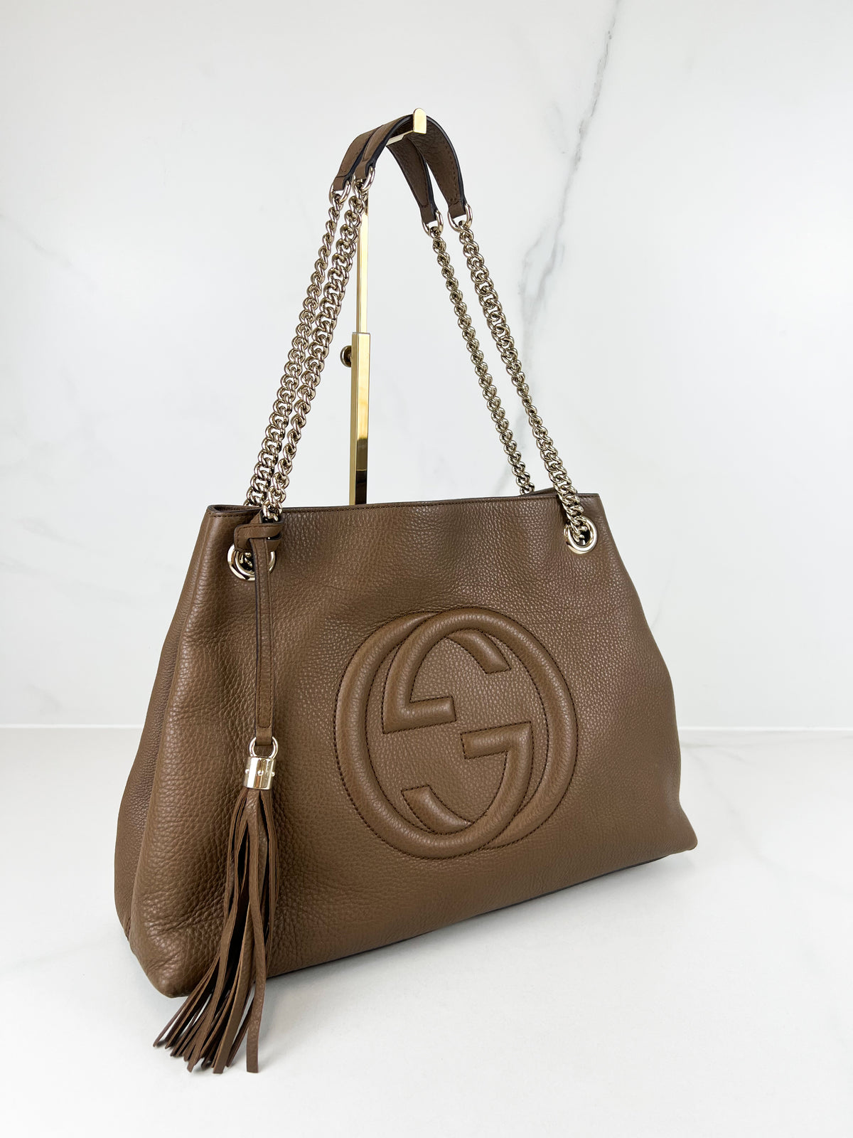 Gucci Medium Soho Grained Leather Bag in Brown