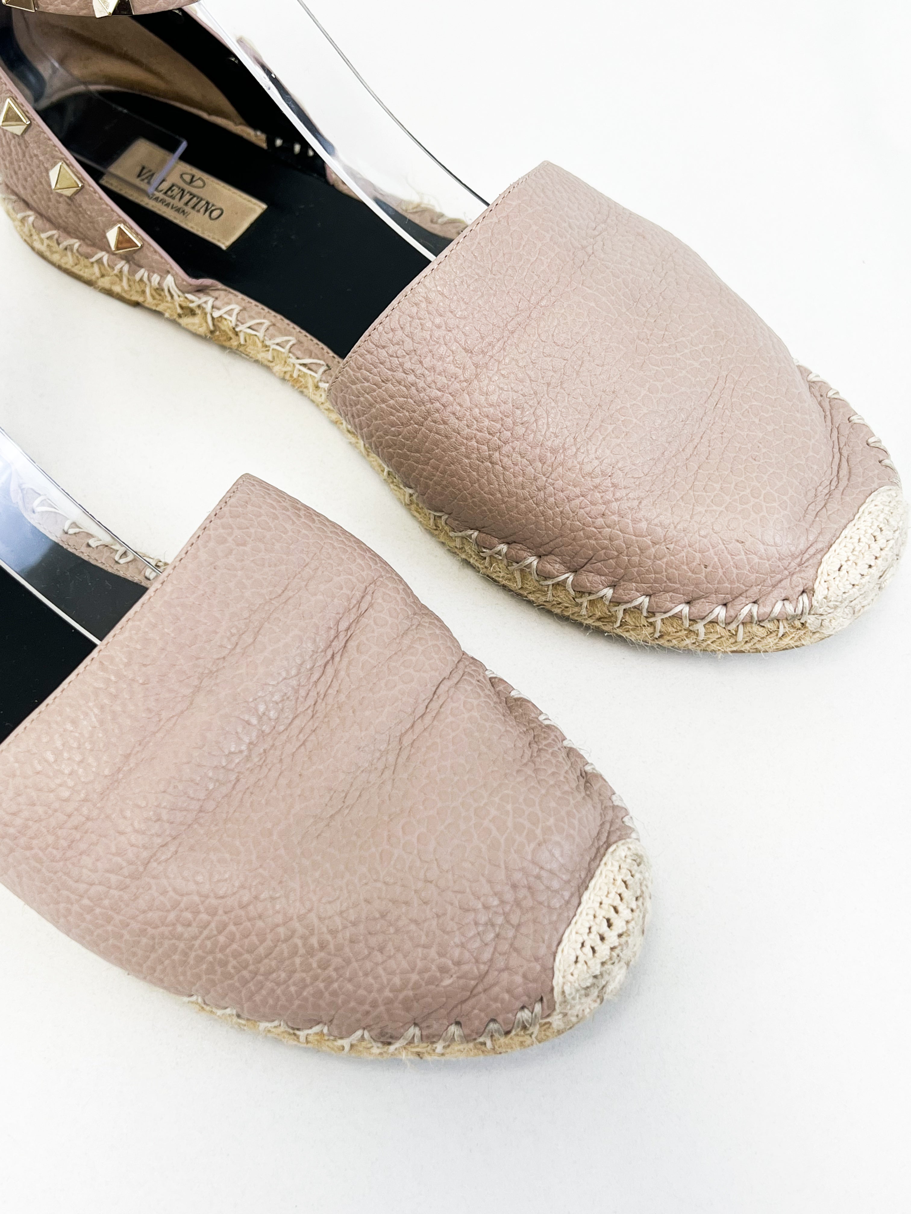 Valentino Garavani Grained Leather Rockstud Espadrille Size 41